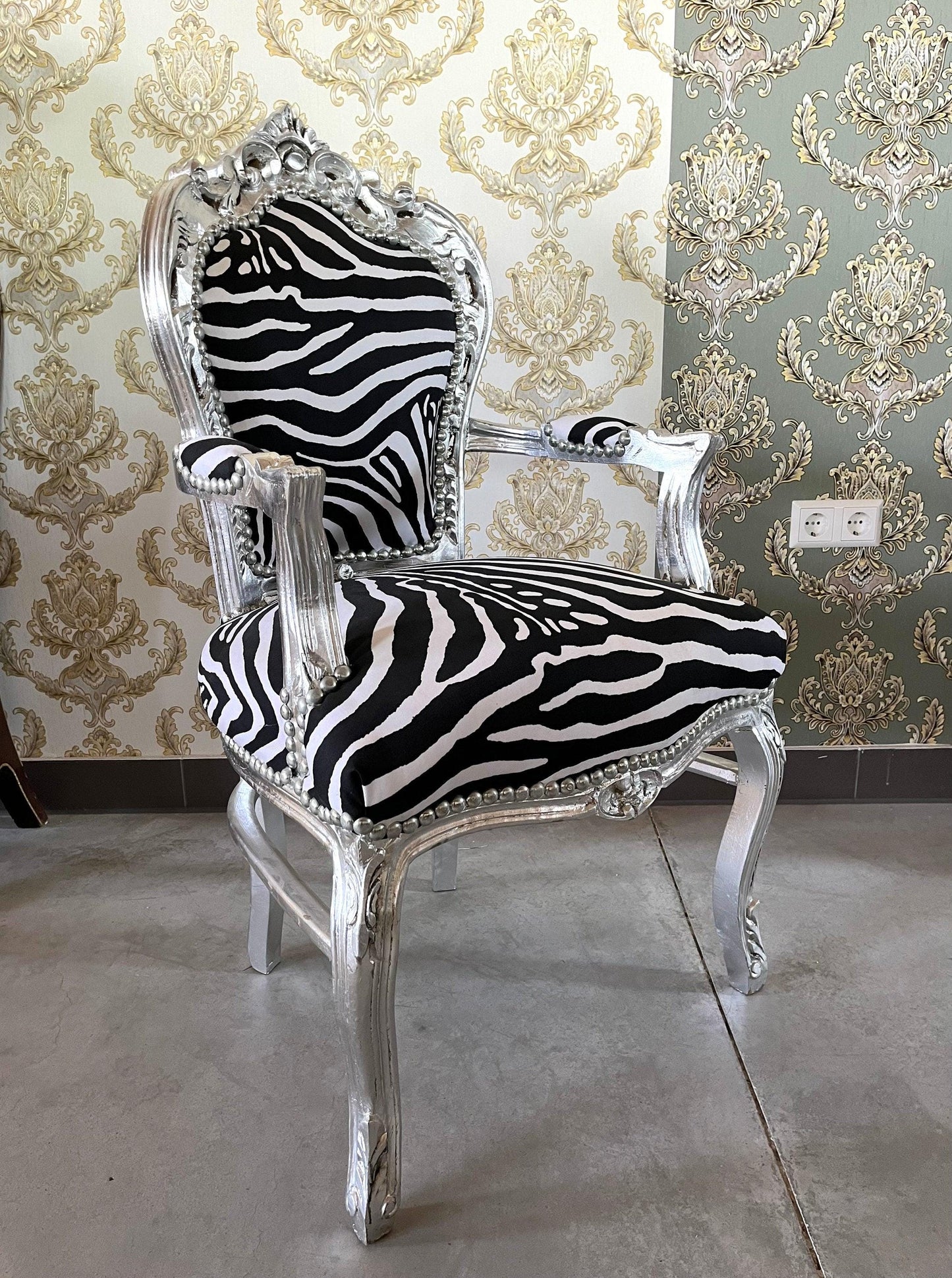 Armchair French Louis Style Zebra Print Dining Chair Antique Style Baroque Rococo Style Armchair in Silver Finish for Home
