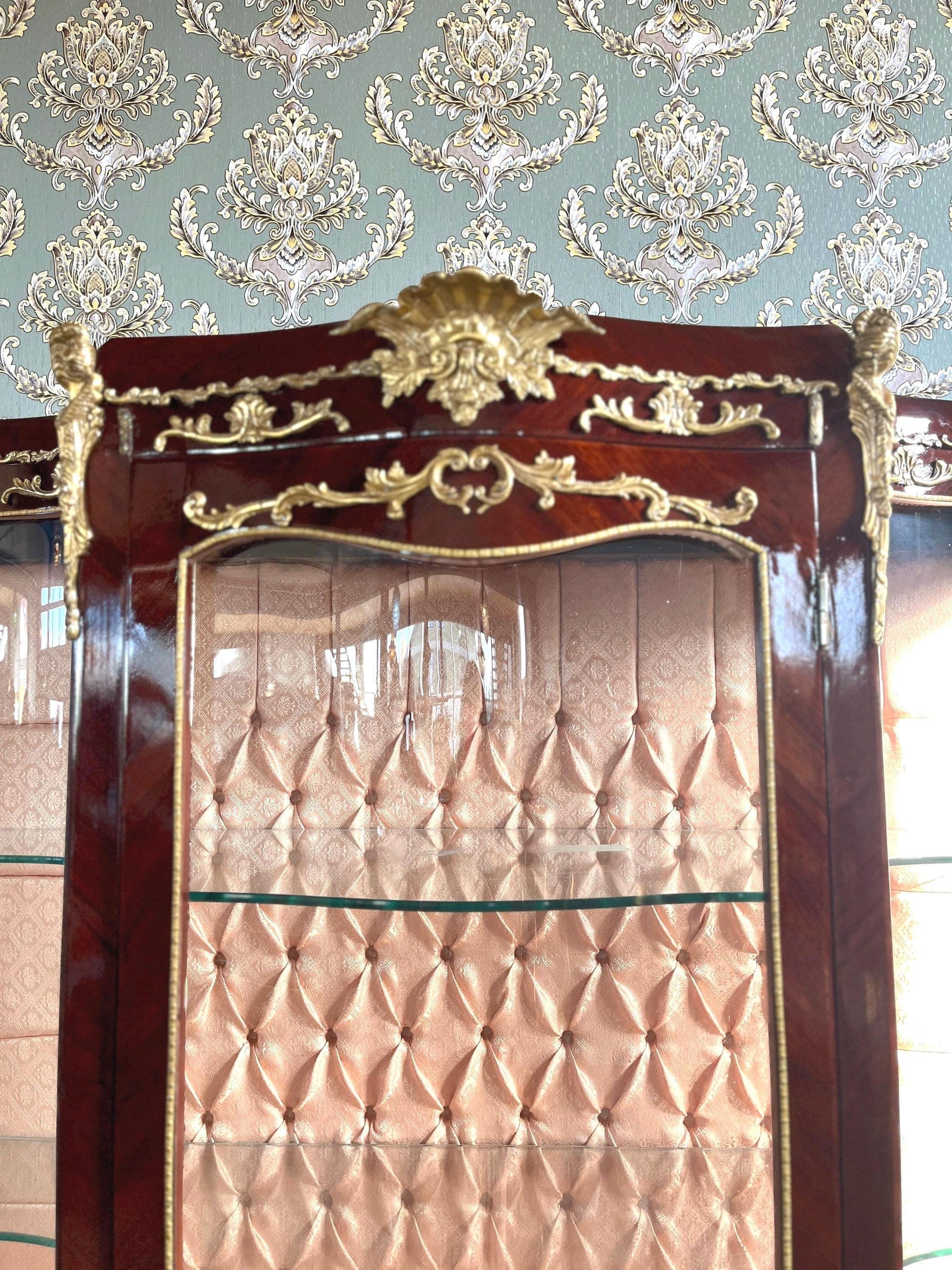 Vitrine Retro Baroque Style Display Cabinet Antique Style Showcase in Handpainted Oil Painting at Front for Home Decor- LIMITED EDITION