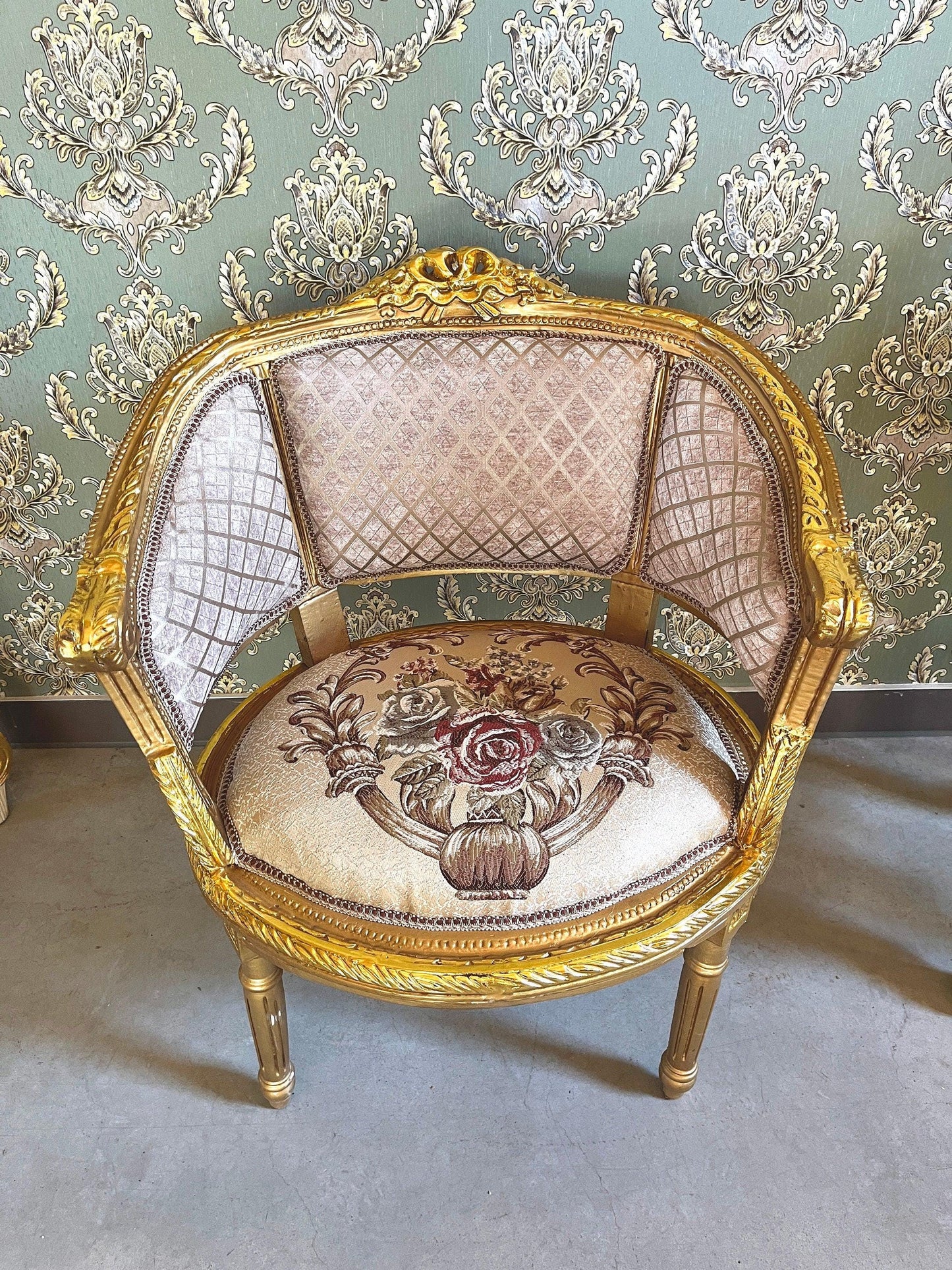 Sofa Set French Antique Style in Khaki Colour Lounge Sofa Retro Baroque Style for Home Decor Lounge Sofa Set in Gold Finish