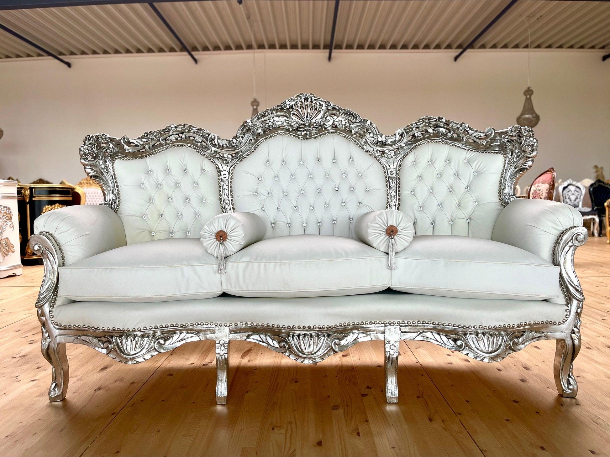 Sofa Set French Louis Style in White Color Settee Baroque Rococo Style Sofa Set in Silver Finish for Wedding Party Event