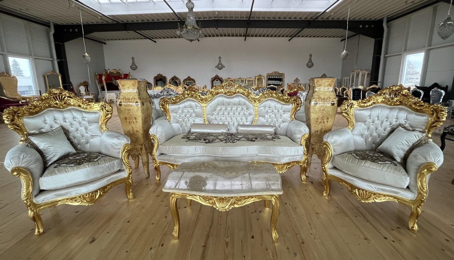 Sofa Set French Louis XV Style Settee Marble Slab Top Caffè Table Retro Baroque Style Sofa Set in Bright Ivory Velvet for Home Decor