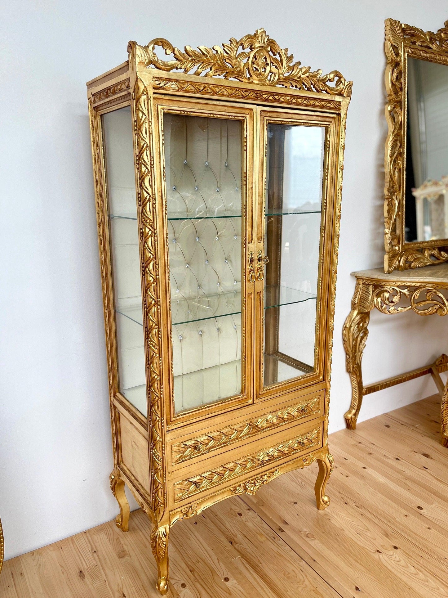 Display Cabinet Wooden French Louis XV Style Showcase Antique Baroque Style Reproduction in Gold Finish