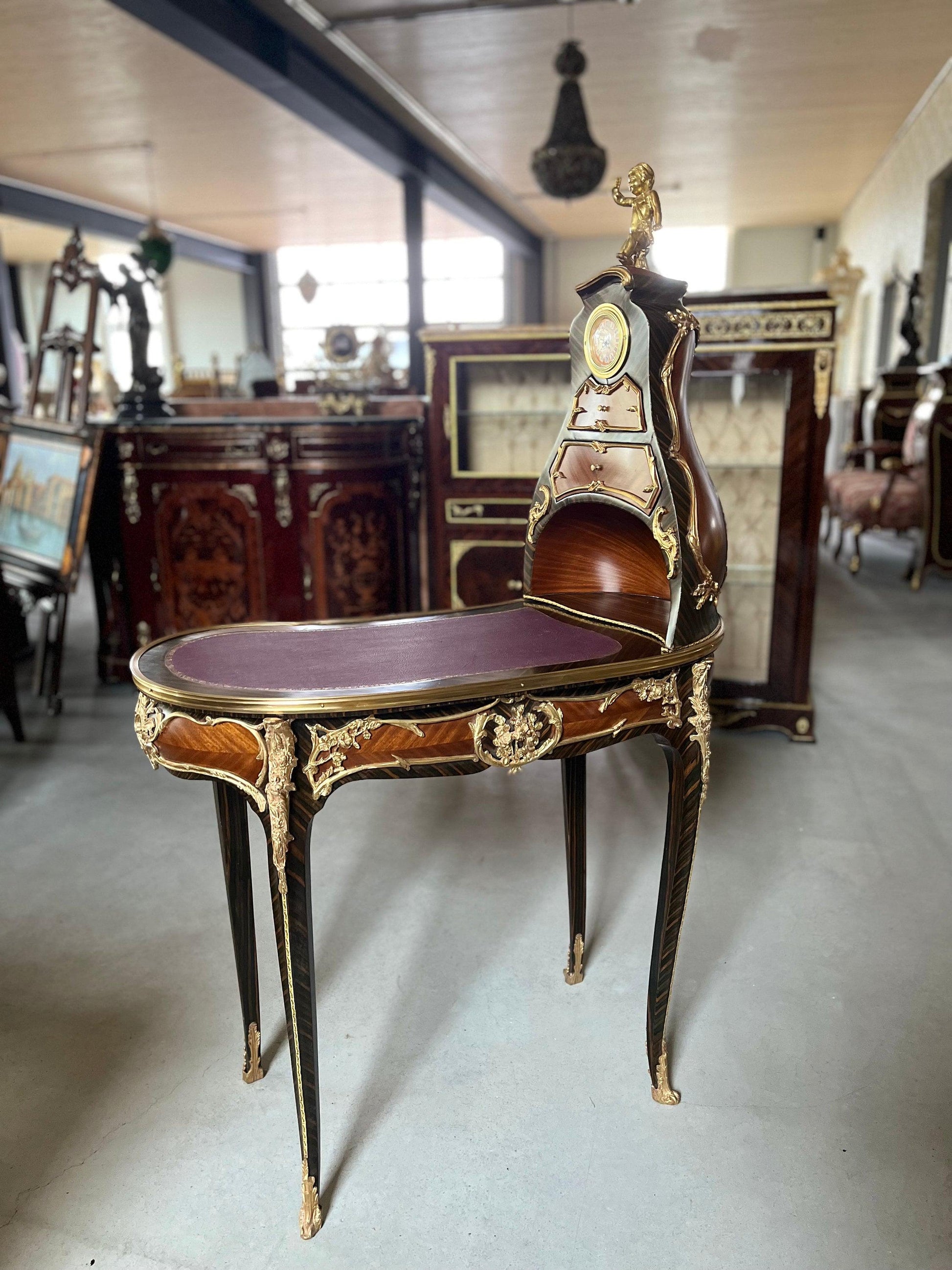 Wooden Desk Royal Antique Style Writing Table with Clock Shelf Bronze Ornaments Noble Item Retro Baroque Style Brown Desk for Home Decor
