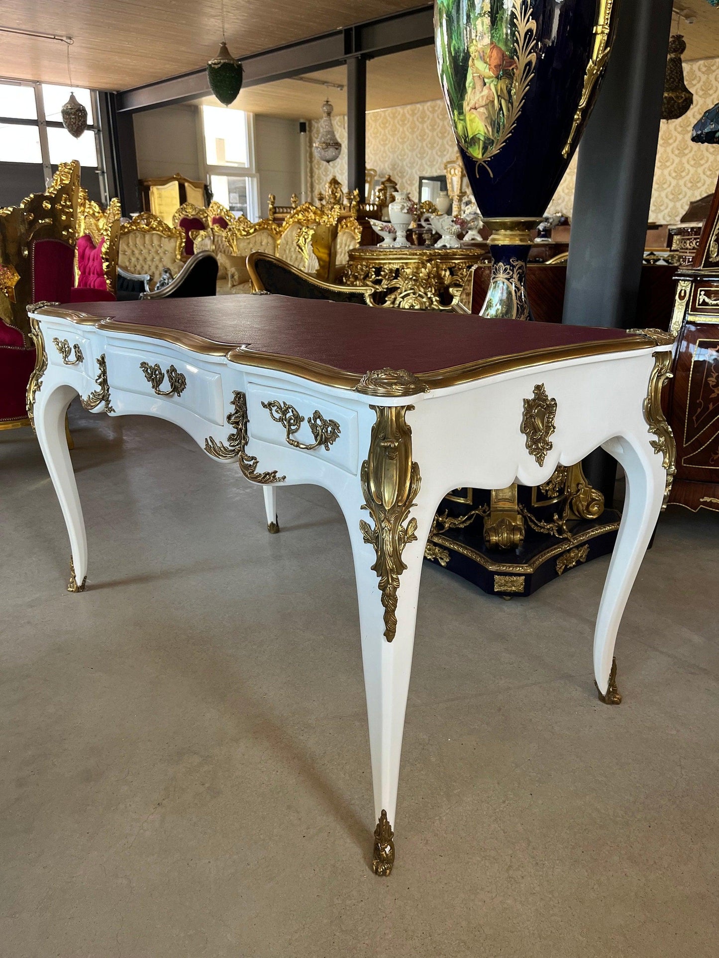 Luxurious Wooden Desk Antique Baroque Style Writing Desk with Bronze Ornament Lacquered in White & Top Surface in Bordeaux Color - LIMITED