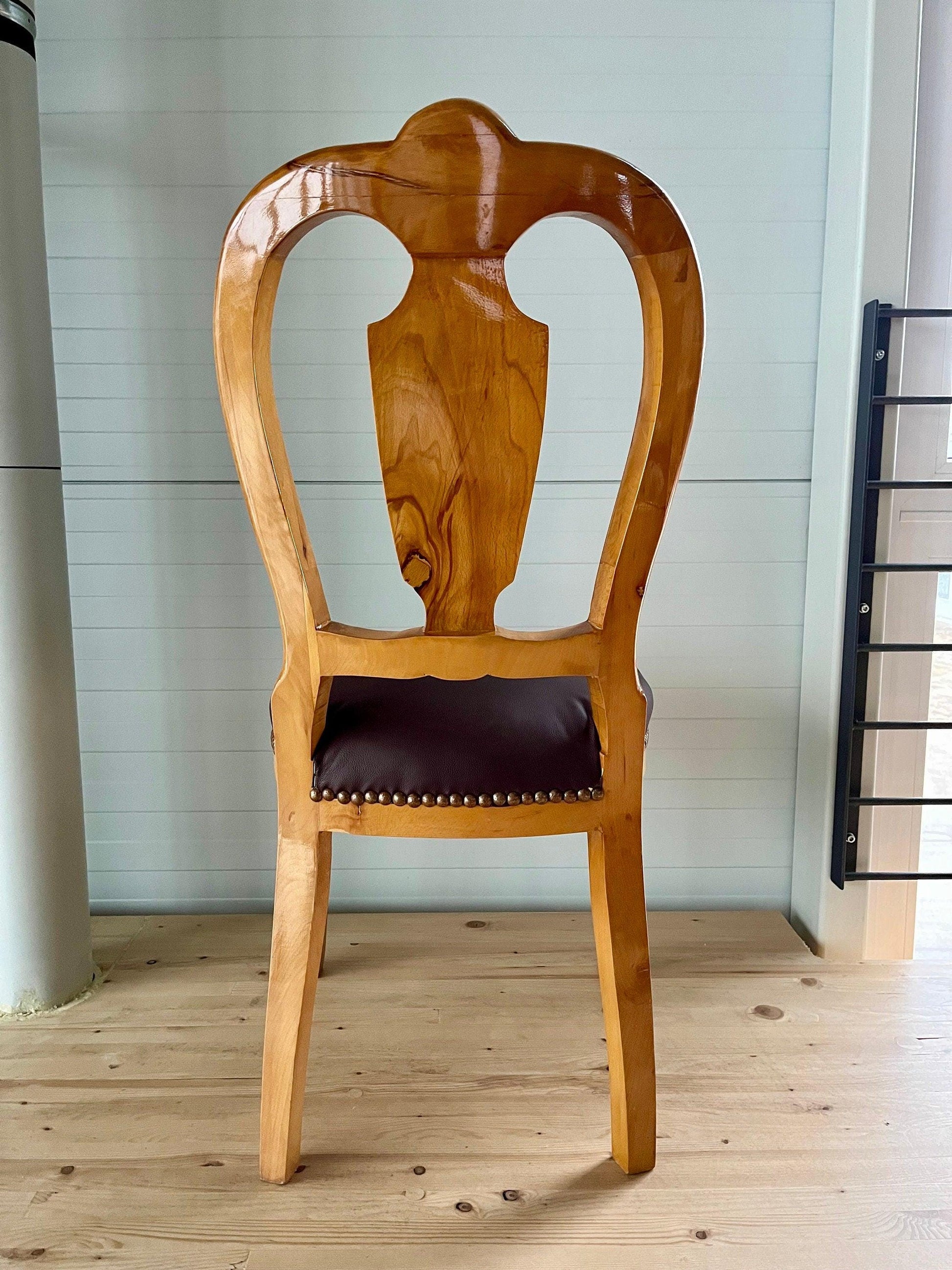 Dining Chair Retro Baroque Style Home Decor Chair in Yellow Frame & Brown Seat Italian Antique Style