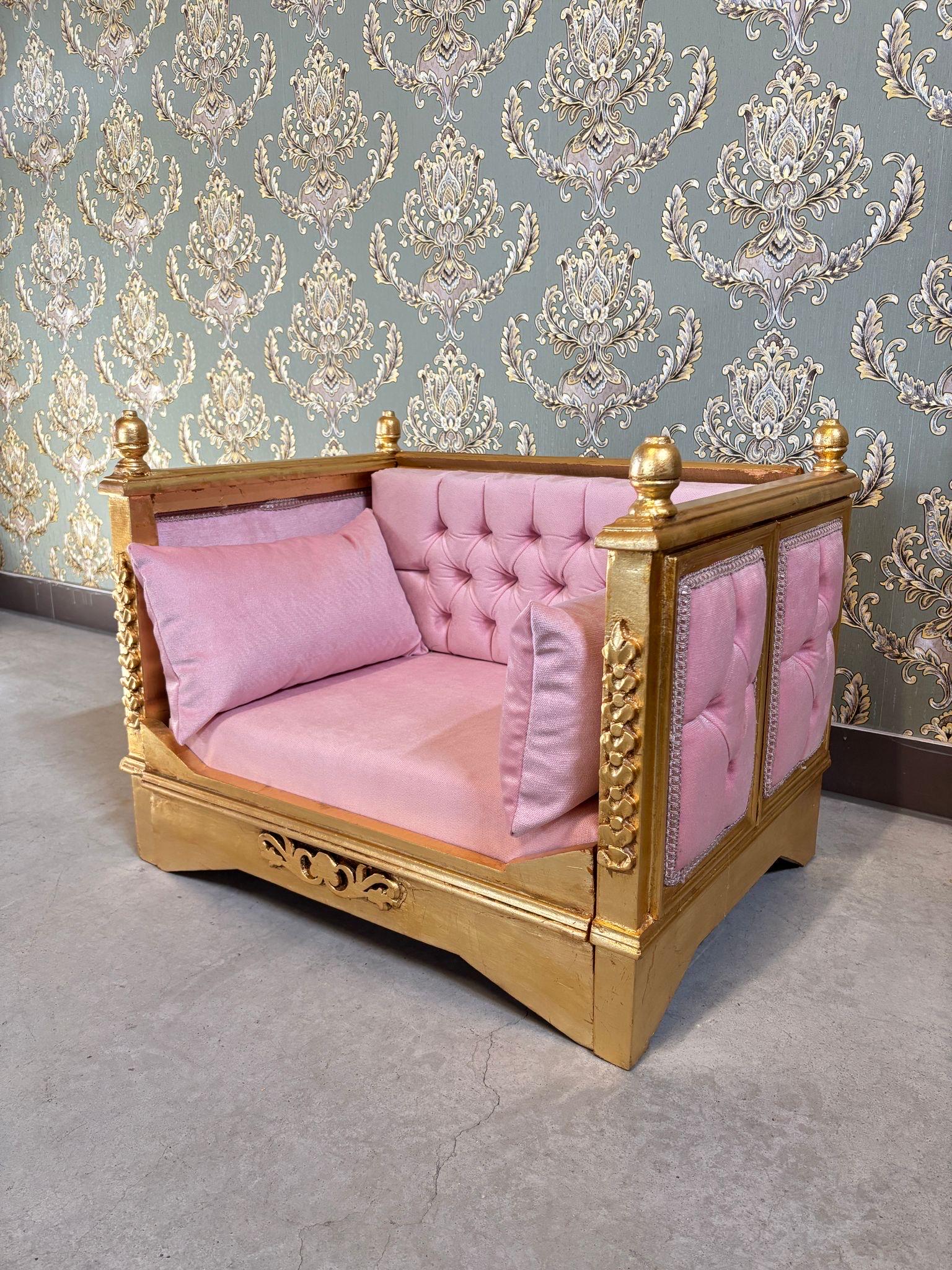 Pet Sofa French Baroque Style Cute Dog Couch Handmade in Pink Velvet Gold Finish for Small Pet for Pet Lover