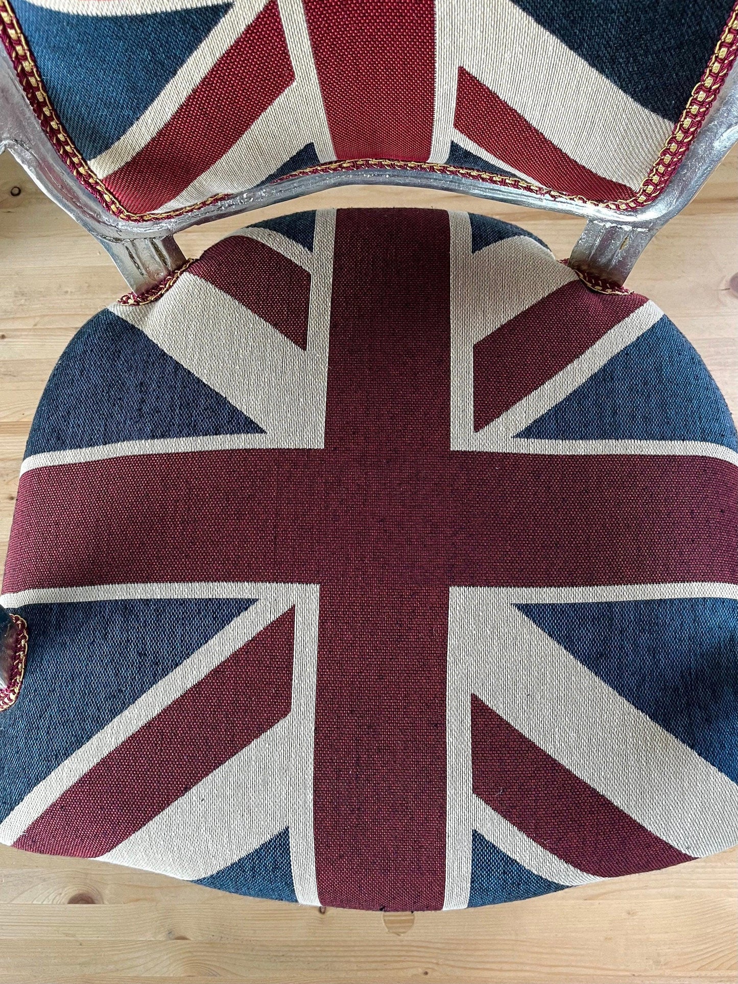 Französischer Sessel im Louis-Barock-Stil / French Baroque Style Armchair in Union Jack Silver Frame