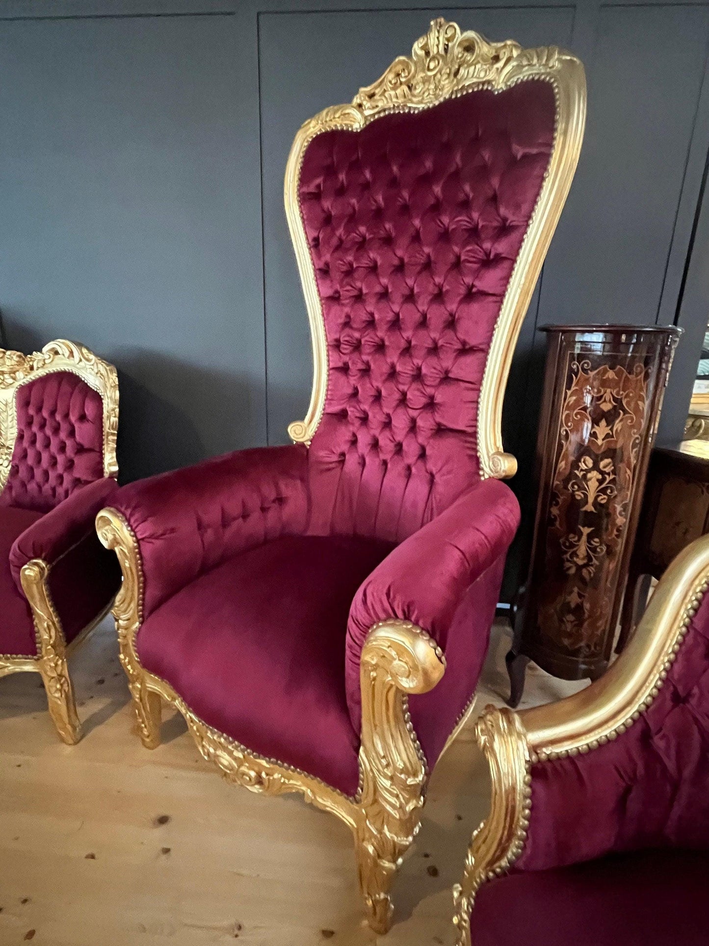 Big Sofa Chair Gold Surprise Party Huge Armchair French Baroque Style Chair for Special Event