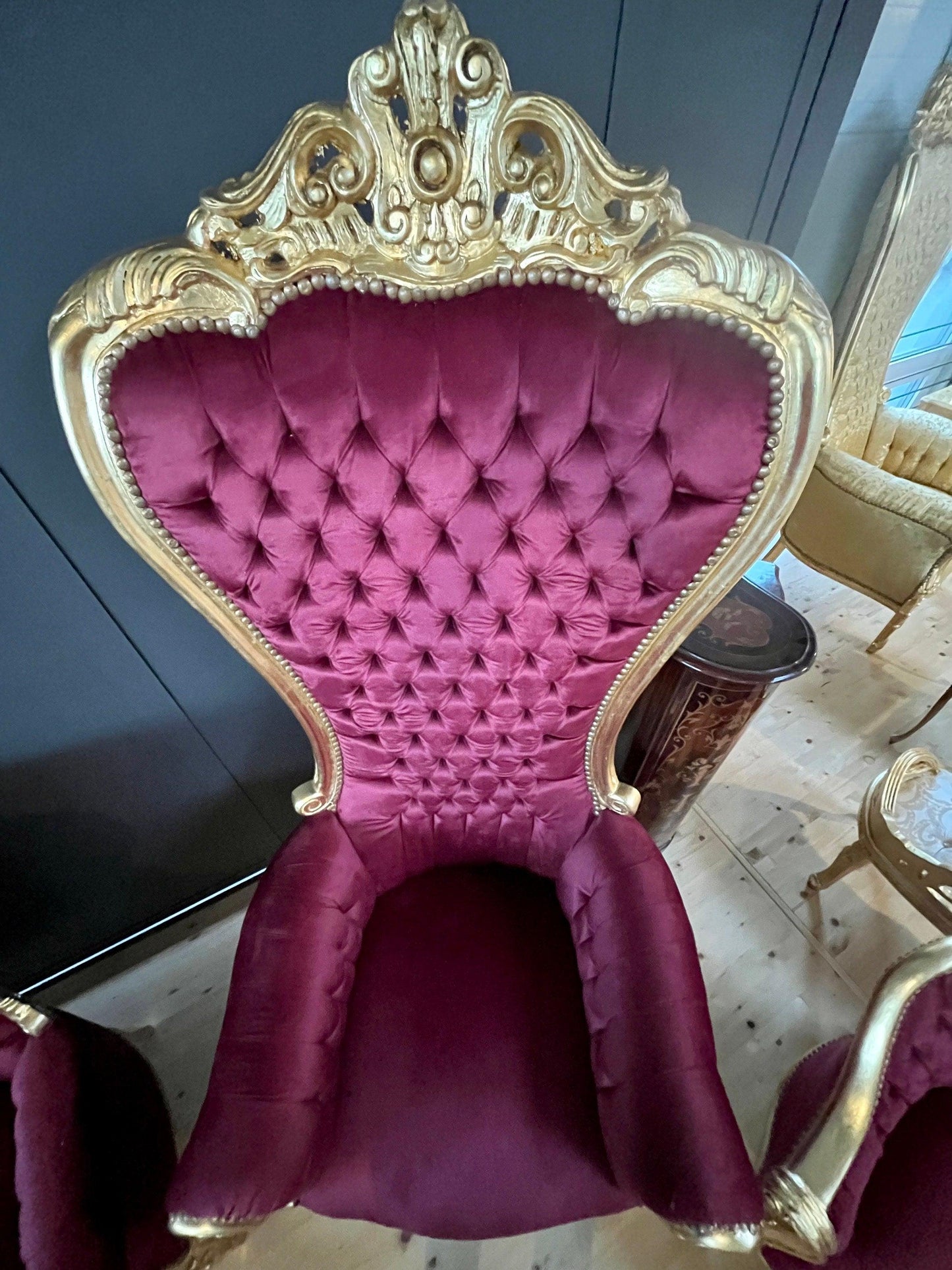 Big Sofa Chair Gold Surprise Party Huge Armchair French Baroque Style Chair for Special Event