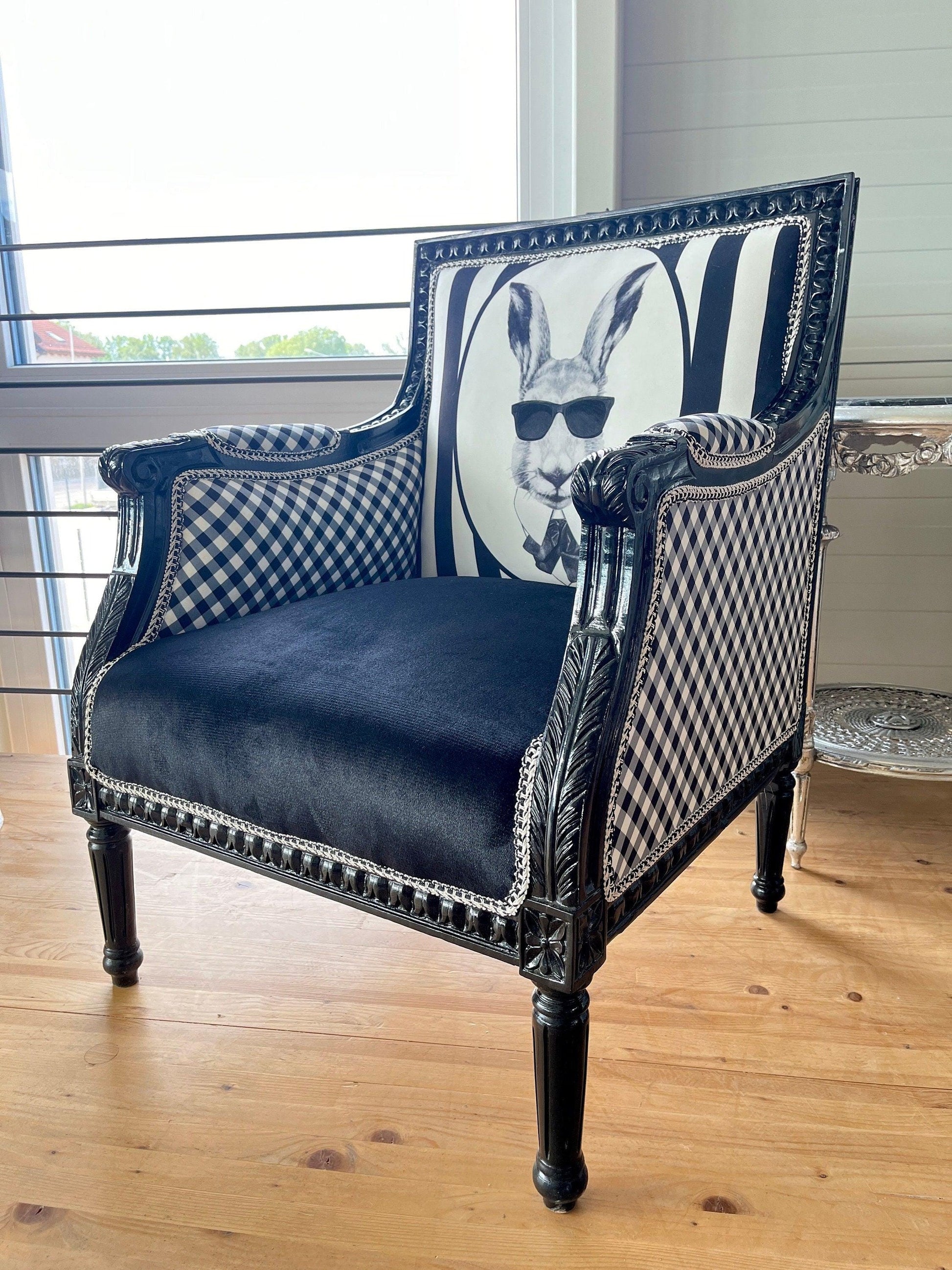 Armchair Classic Baroque Style in Black & White Velvet Cool Rabbit Print Square Armchair for Birthday Party Special Event Commercial Decò