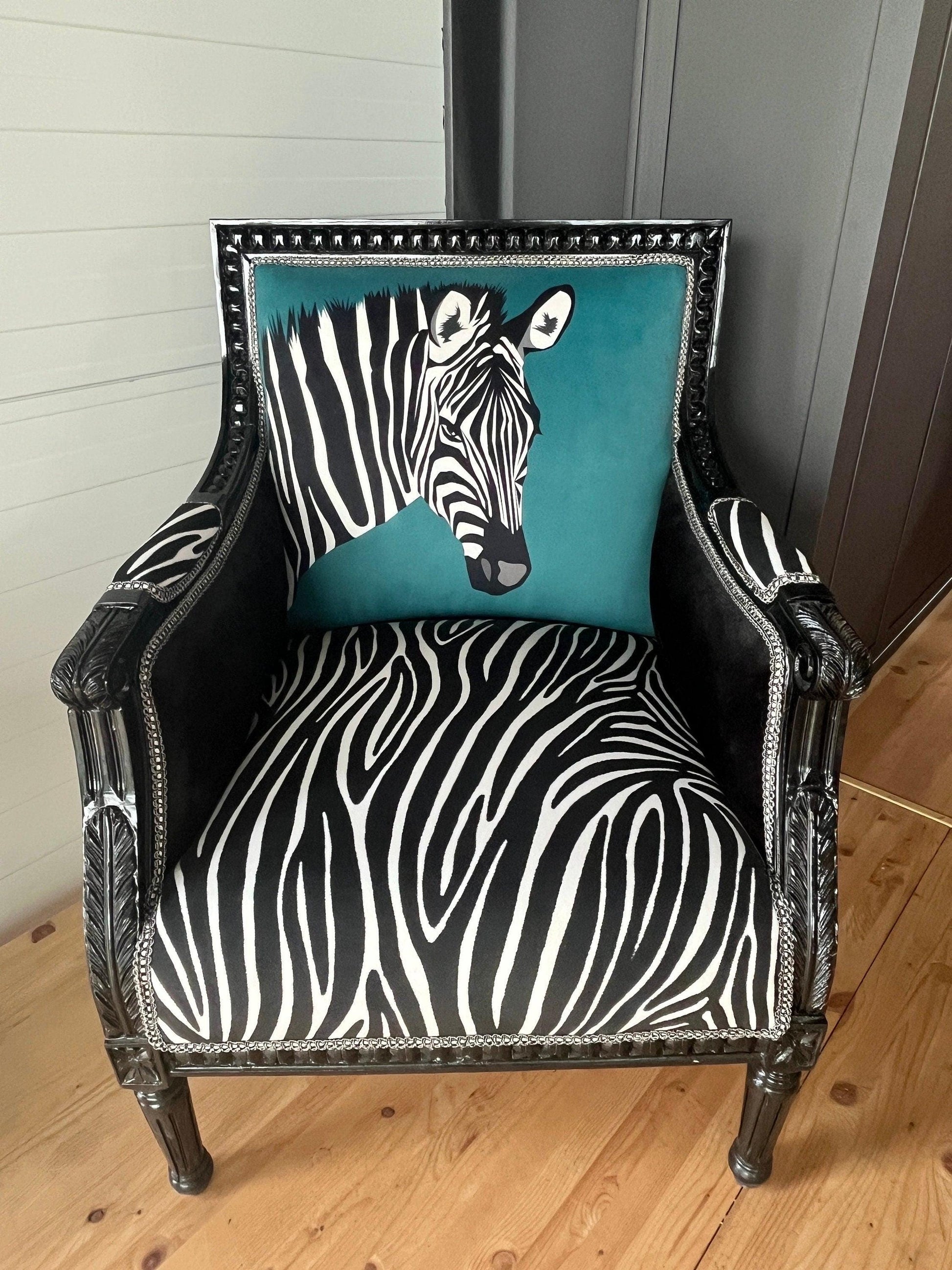 Armchair Niche Cool Design in Green Velvet Zebra Print Square Shape Armchair for Party Event for Commercial Display