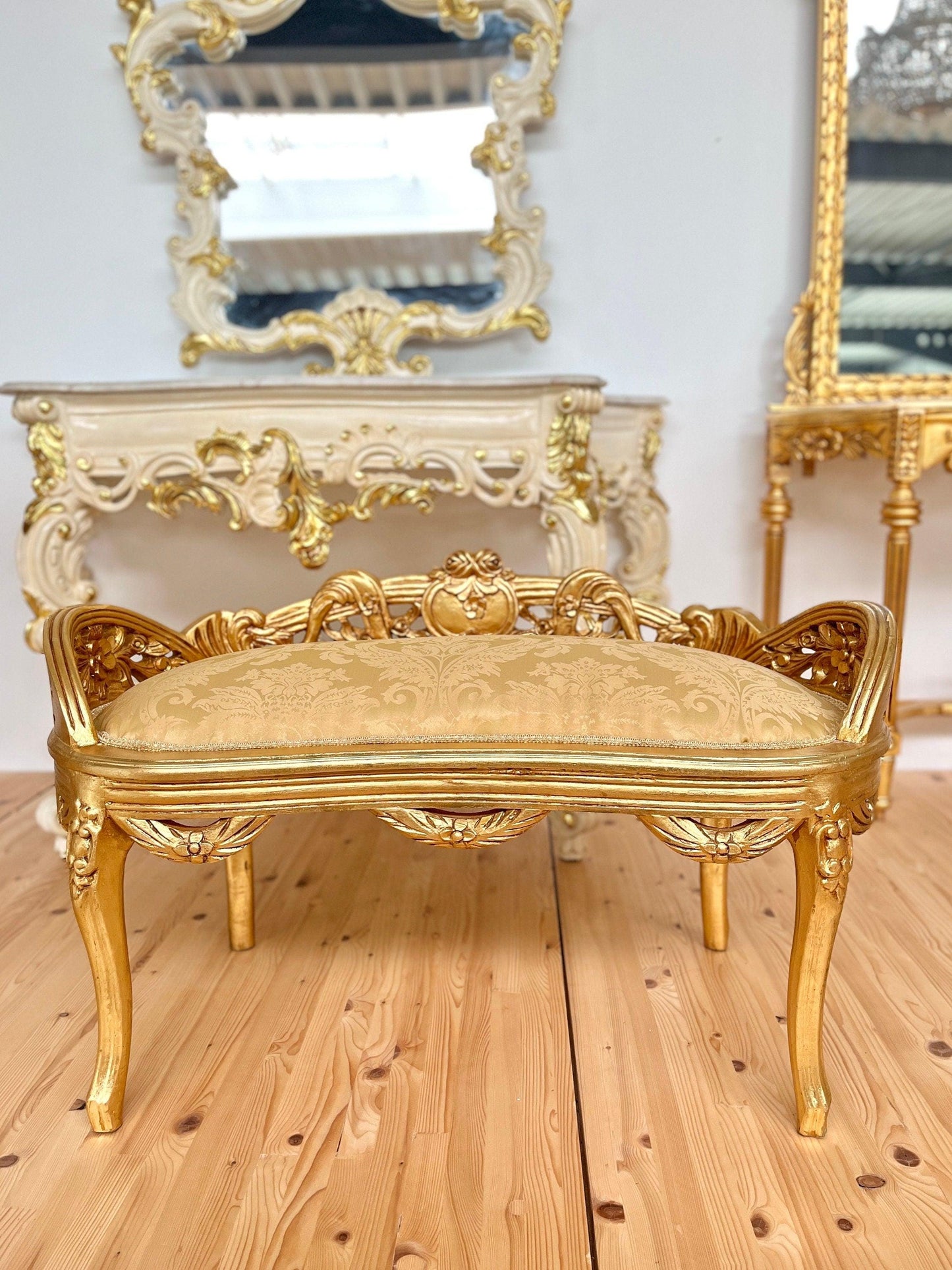 Small Bench French Louis Gold Stool Retro Baroque Rococo Style Ottoman in Ivory Colour Gold Finish for Home Décor Bench for Wedding Event