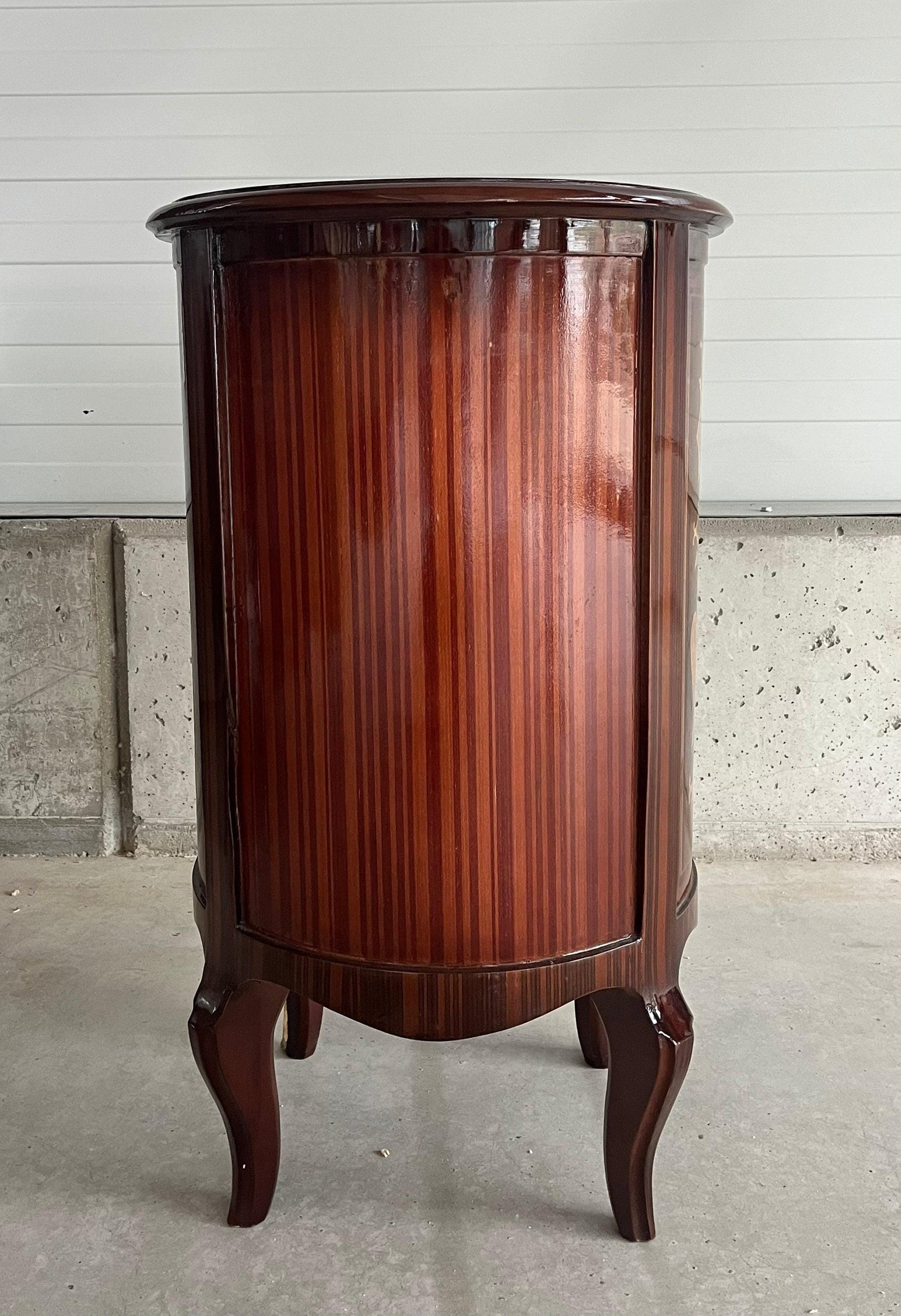 Louis Möbel Kommode Nachttisch im Antik Stil- Runden/ Chest of Drawer French Baroque Antique Style Night Stand in Round Shape Brown