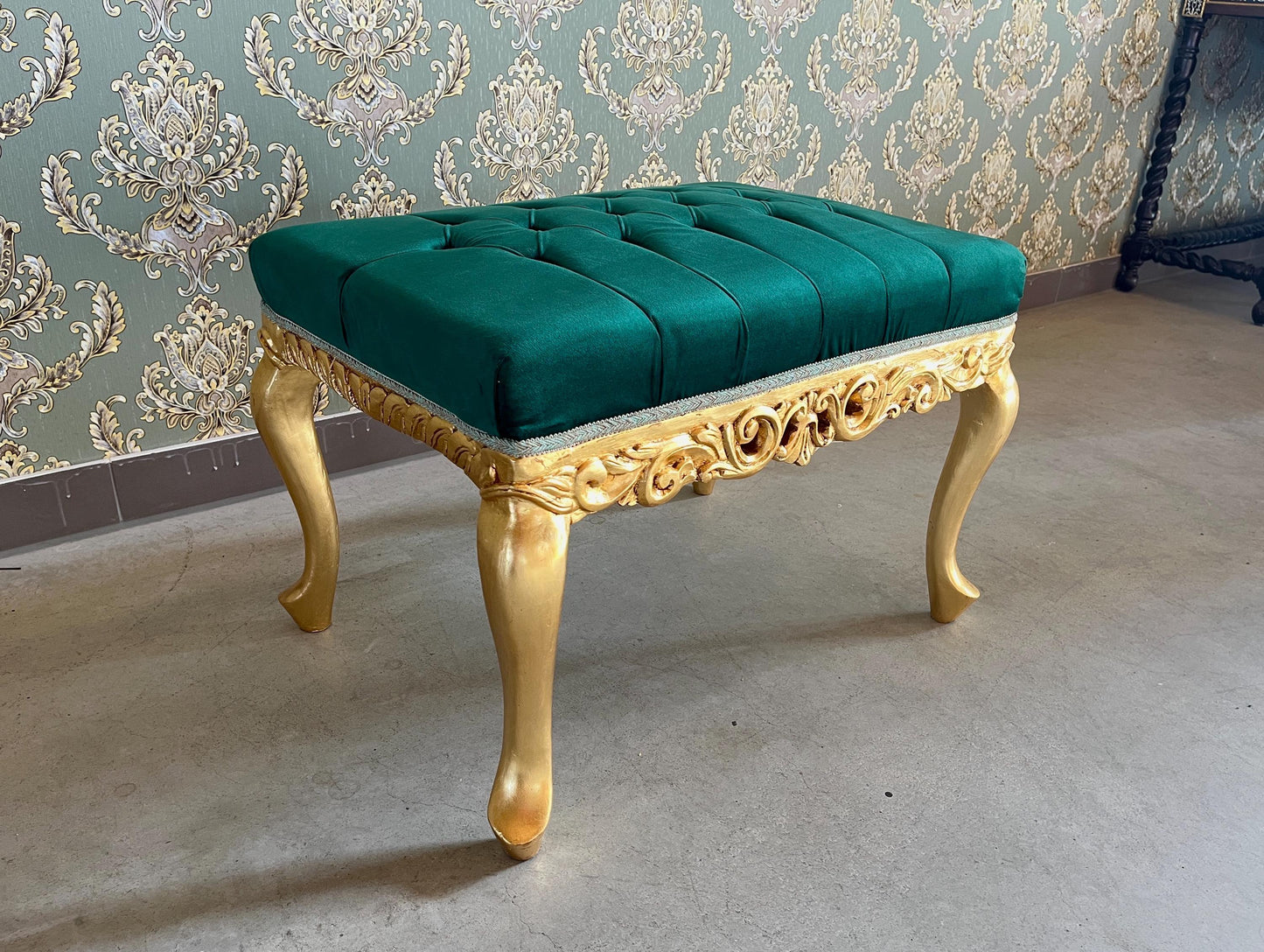 Small Bench Retro Baroque Rococo Style Ottoman in Xmas Green Velvet Gold Finish for Furniture Home Gift Xmas Gift for Home Decor