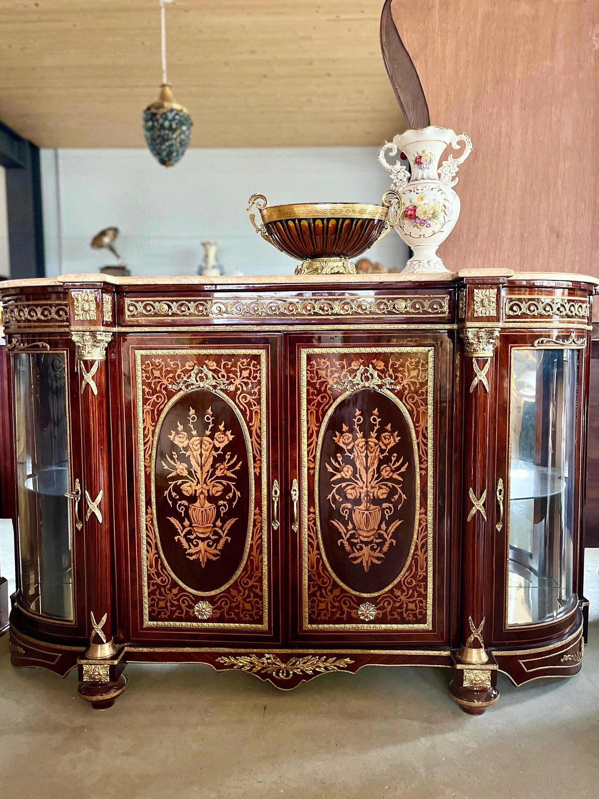Wooden Cabinet in Nostalgic French Antique Style with Marble Slab at Top Display Cabinet Retro Baroque Style Glass Showcase Cabinet