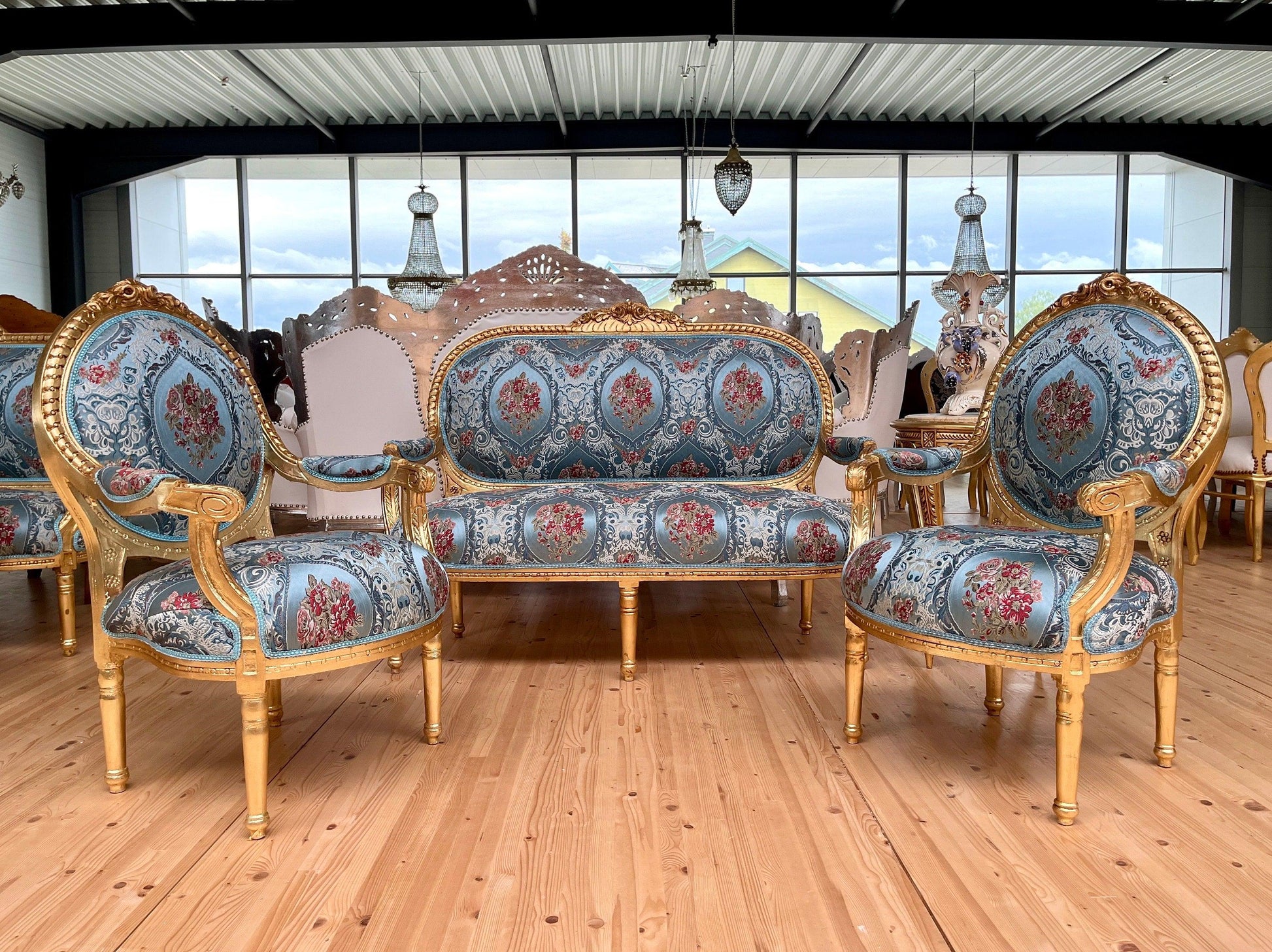 Lounge Sofa Set Blue Flower Pattern French Baroque Rococo Style Sofa Set Royal Antique Style for Hotel Lobby or Home Lounge Room Decor