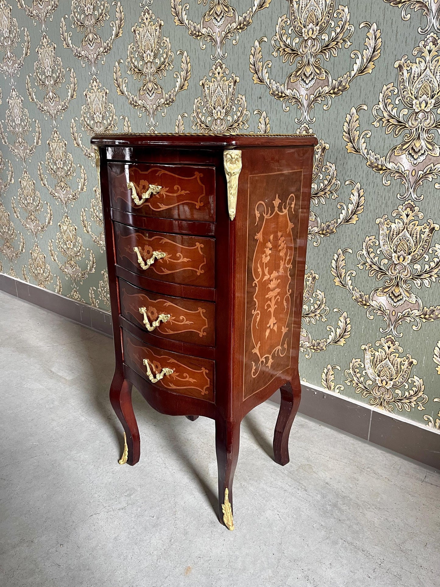 Small Night Stand French Antique Style Small Chest of Drawer Retro Baroque Style in Brown Kommode Home Decor Bedside Table for Bedroom Decor