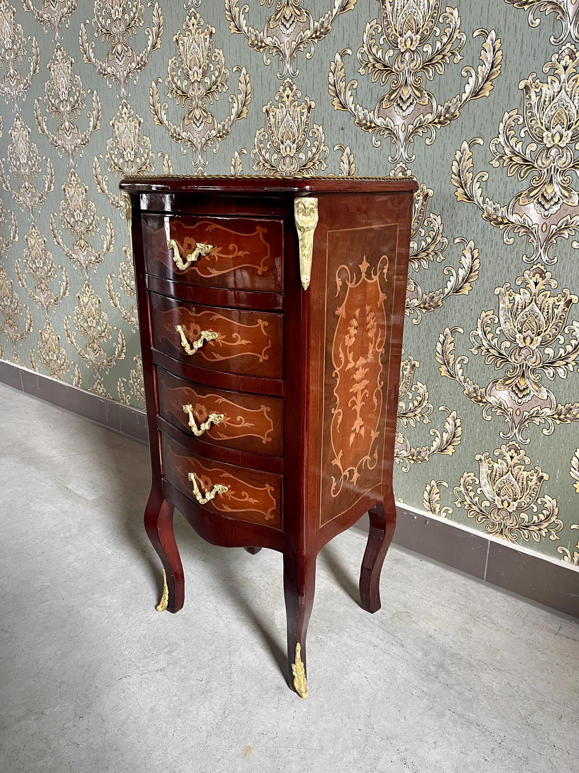 Small Night Stand French Antique Style Small Chest of Drawer Retro Baroque Style in Brown Kommode Home Decor Bedside Table for Bedroom Decor