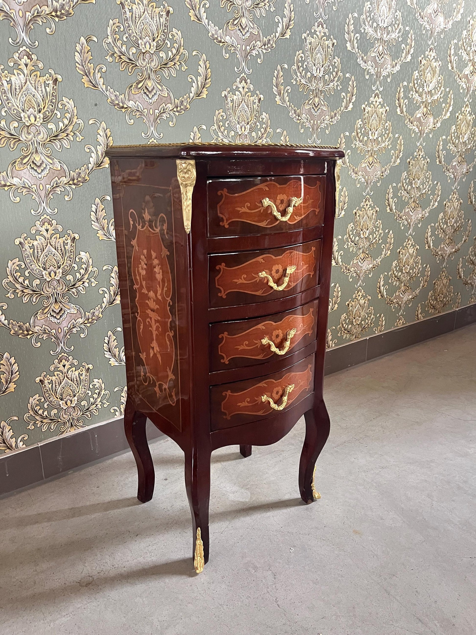 Small Night Stand French Antique Style Small Chest of Drawer Retro Baroque Style in Brown Kommode Home Decor Bedside Table for Bedroom Decor