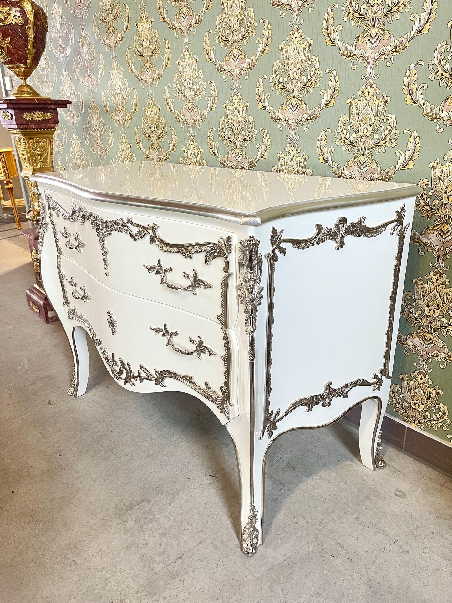 Luxury Chest of Drawer French Louis Style Black and Gold Bronze Retro Baroque Dresser White and Silver Brass for Stylish Bedroom Decor