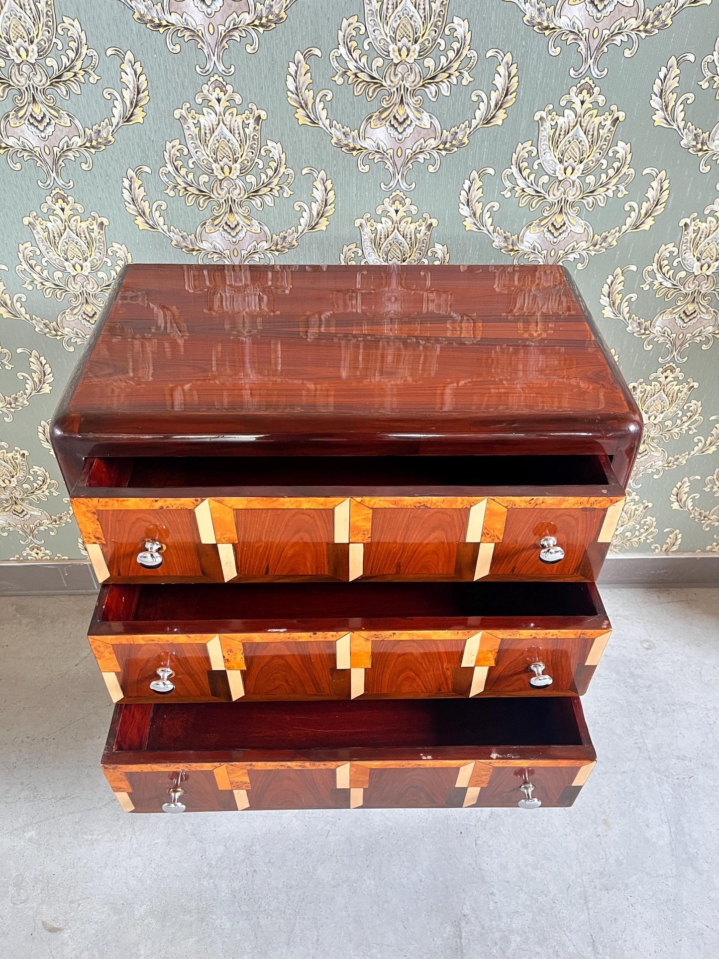Art Deco Chest of Drawers: Retro Baroque Style Wooden End Table