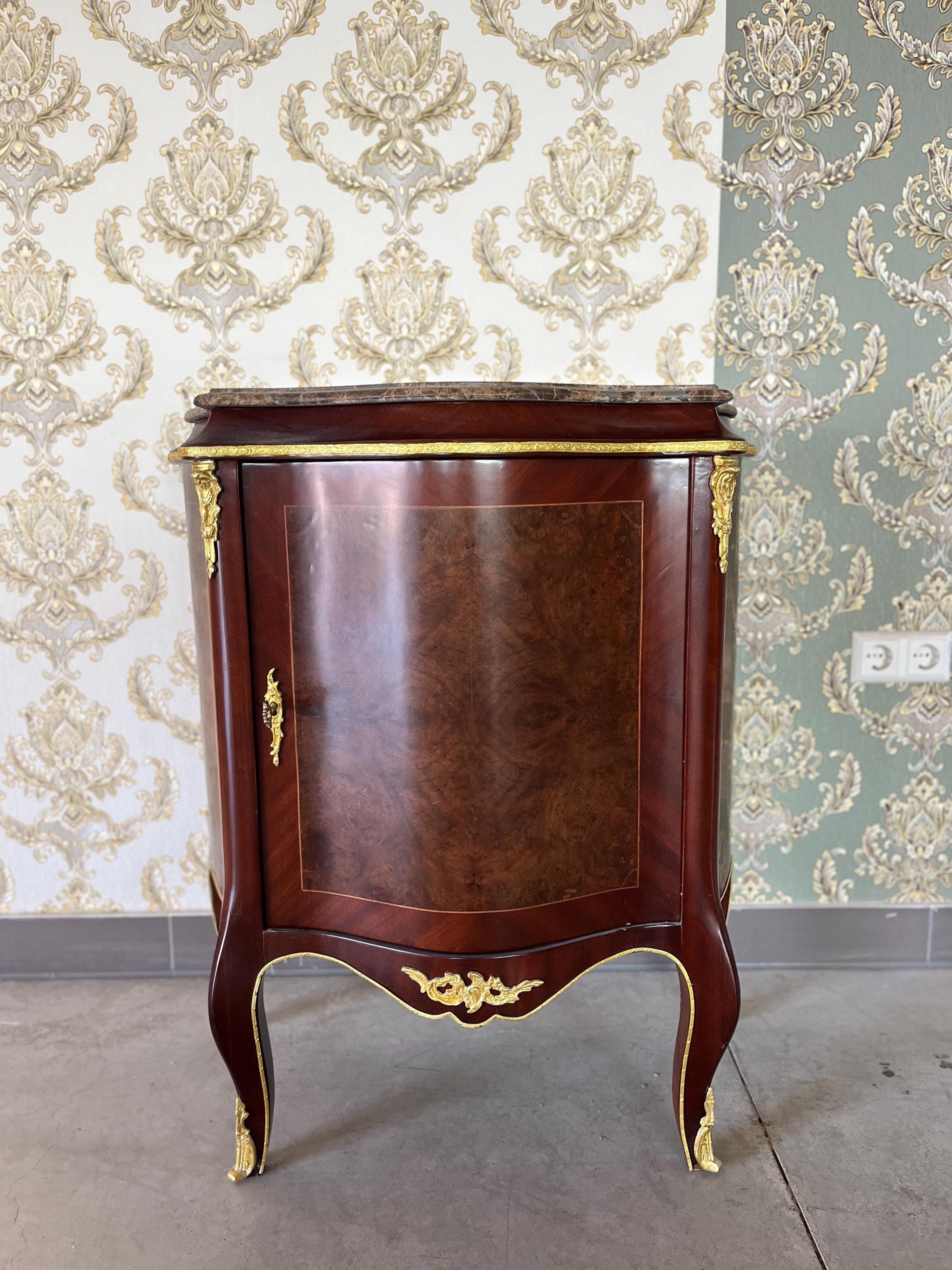 Wooden Cupboard Classic Baroque Cabinet With Brown Marble Top Retro Italian Style Console Table Handmade for Home Decor Living Room Decor
