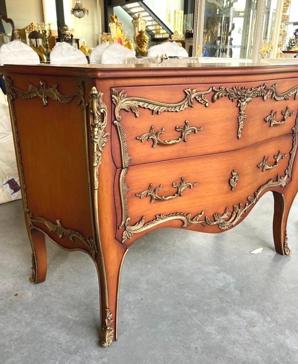 Chest of Drawer Louis XV Dresser in Wooden Brown Chest of Drawer Yellow Retro Baroque Style with Brass Ornaments for Stylish Bedroom Decor