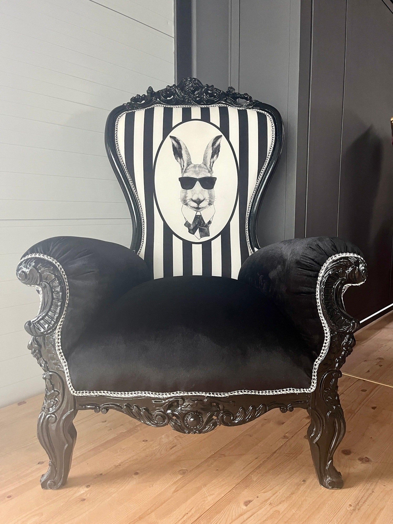 Throne Armchair Black & White Funny Rabbit Print Huge Armchair for Birthday Party for Special Event or Commercial Decoration