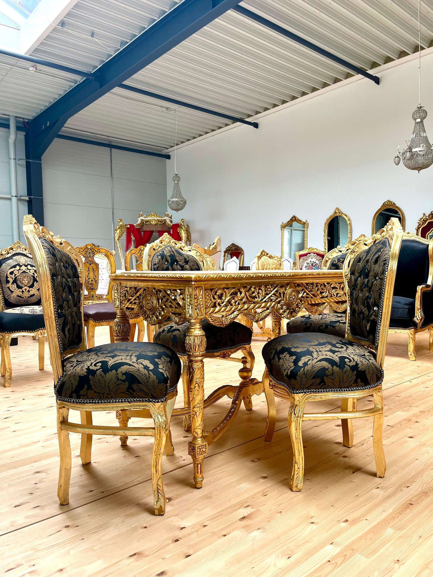 Esszimmerstuhl- und Tischset im französischen Barock-Rokoko-Stil / French Baroque Rococo Style Dining Chair Table Set