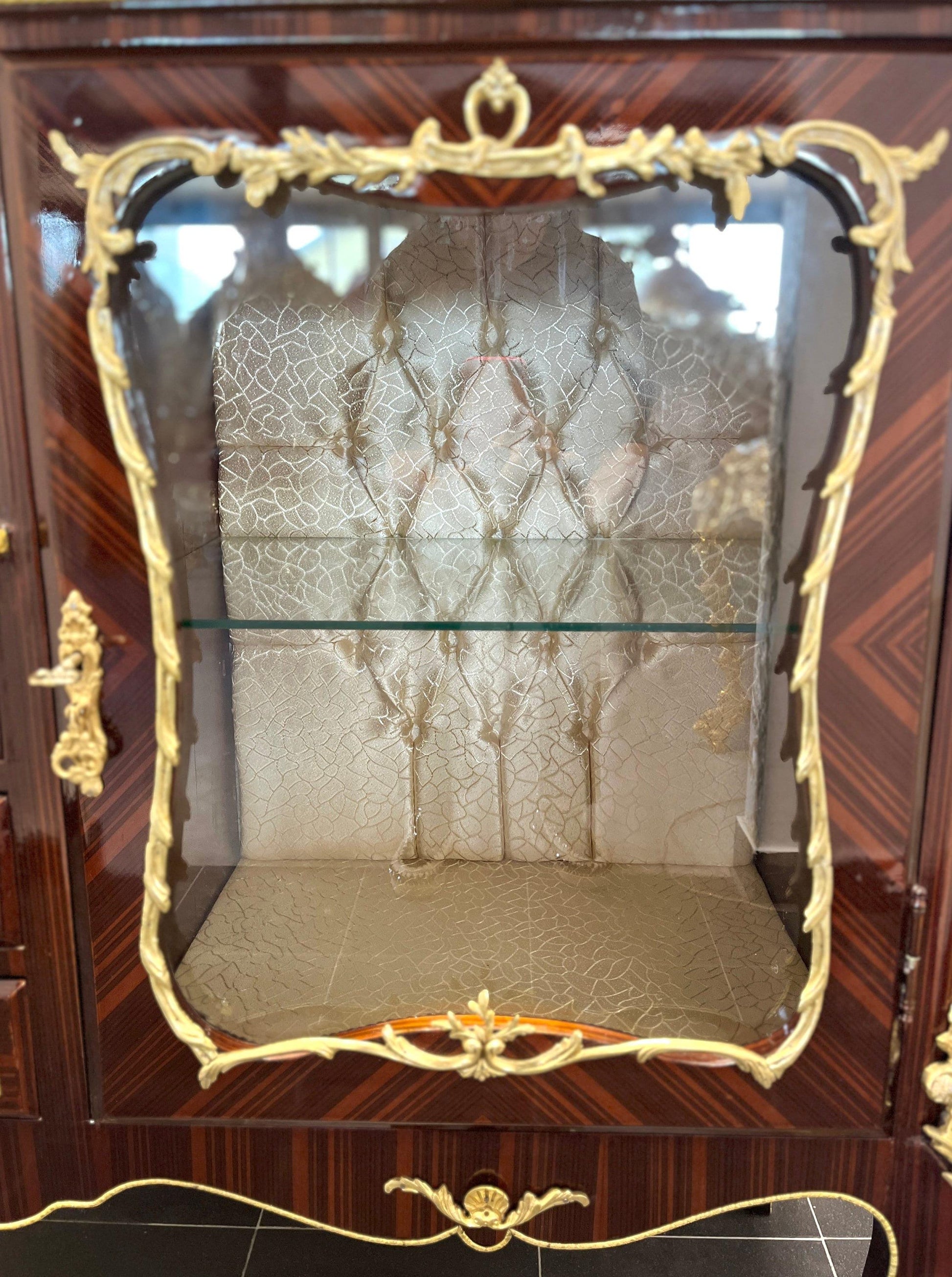 Display Cabinet French Louis Showcase for Dining Room Decor Glossy Brown Retro Baroque Cabinet with Brass Ornaments for New Home Decor