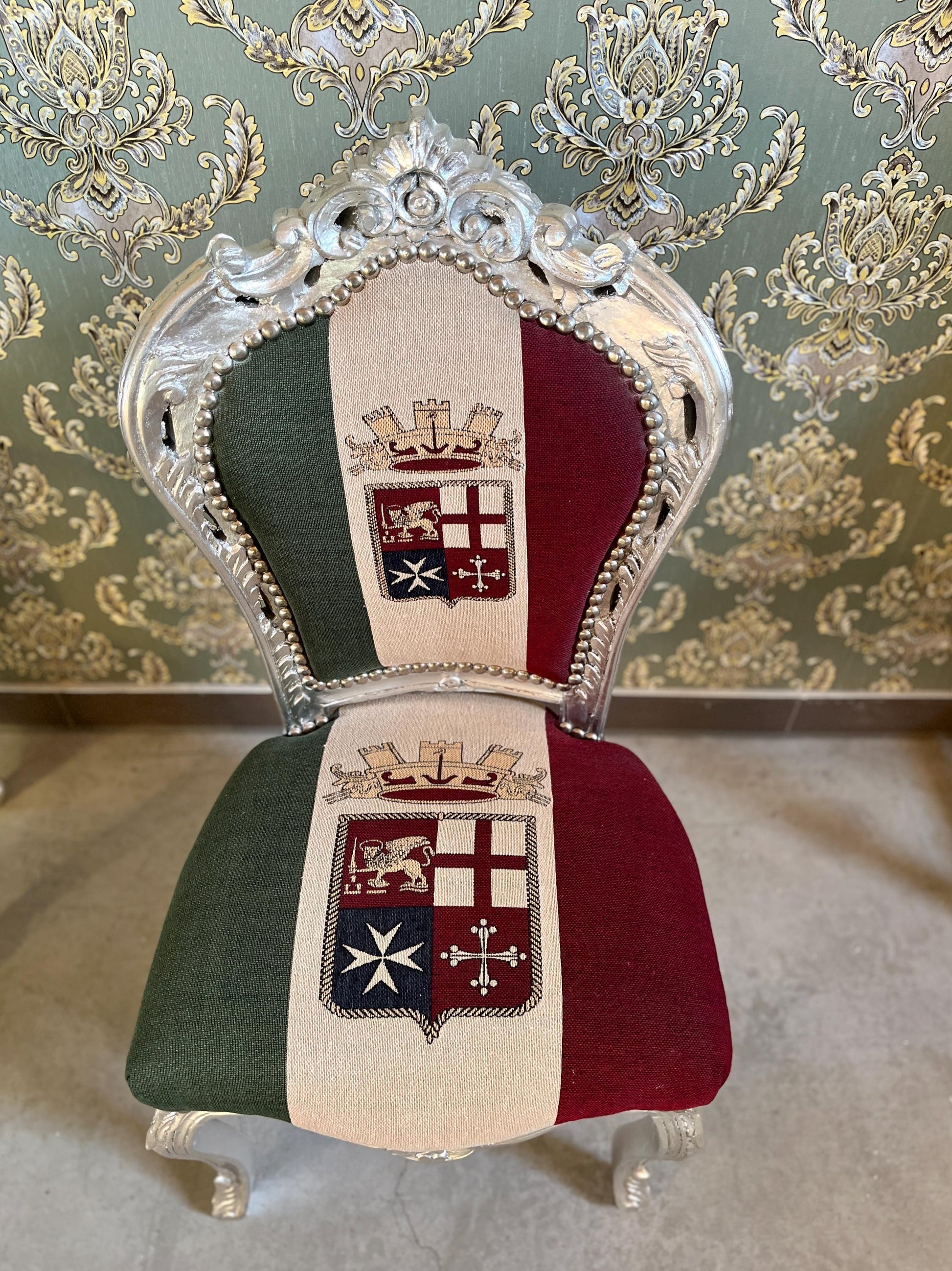 Accent Chair French Louis XV Style in Italian Flag Naval Crown Chair Retro Baroque Antique Style in Sliver Finish