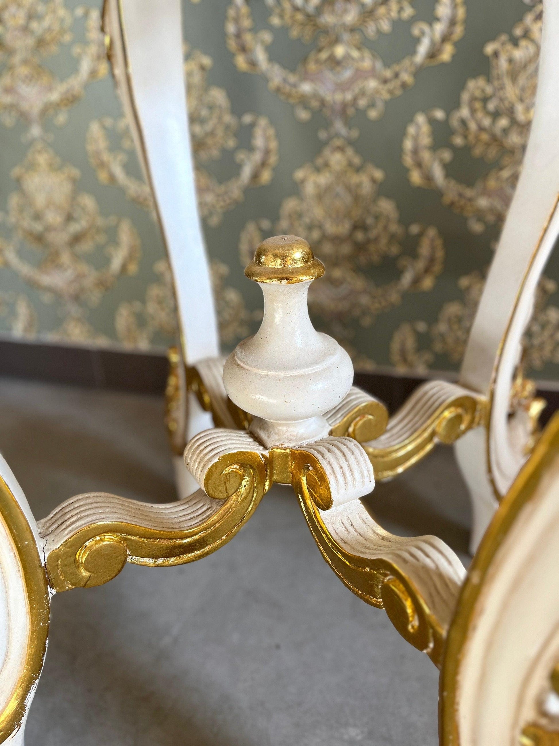 Deluxe Column White Color French Baroque Style with Marble Slab Top Royal Home Decor Column in Gold Finish for Home