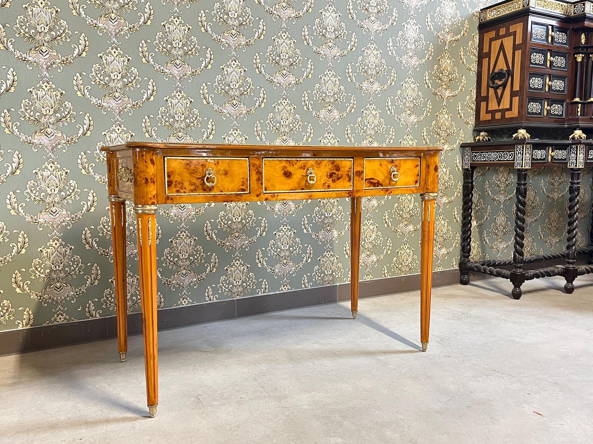Luxury Desk Antique Baroque Style Writing Table 3 Drawers Handmade Desk Italian Style Bronze Handles in Yellow Wooden Veneer-LIMITED EDITION