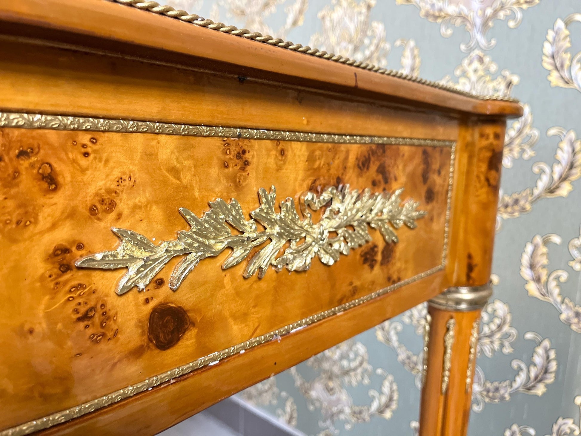 Luxury Desk Antique Baroque Style Writing Table 3 Drawers Handmade Desk Italian Style Bronze Handles in Yellow Wooden Veneer-LIMITED EDITION
