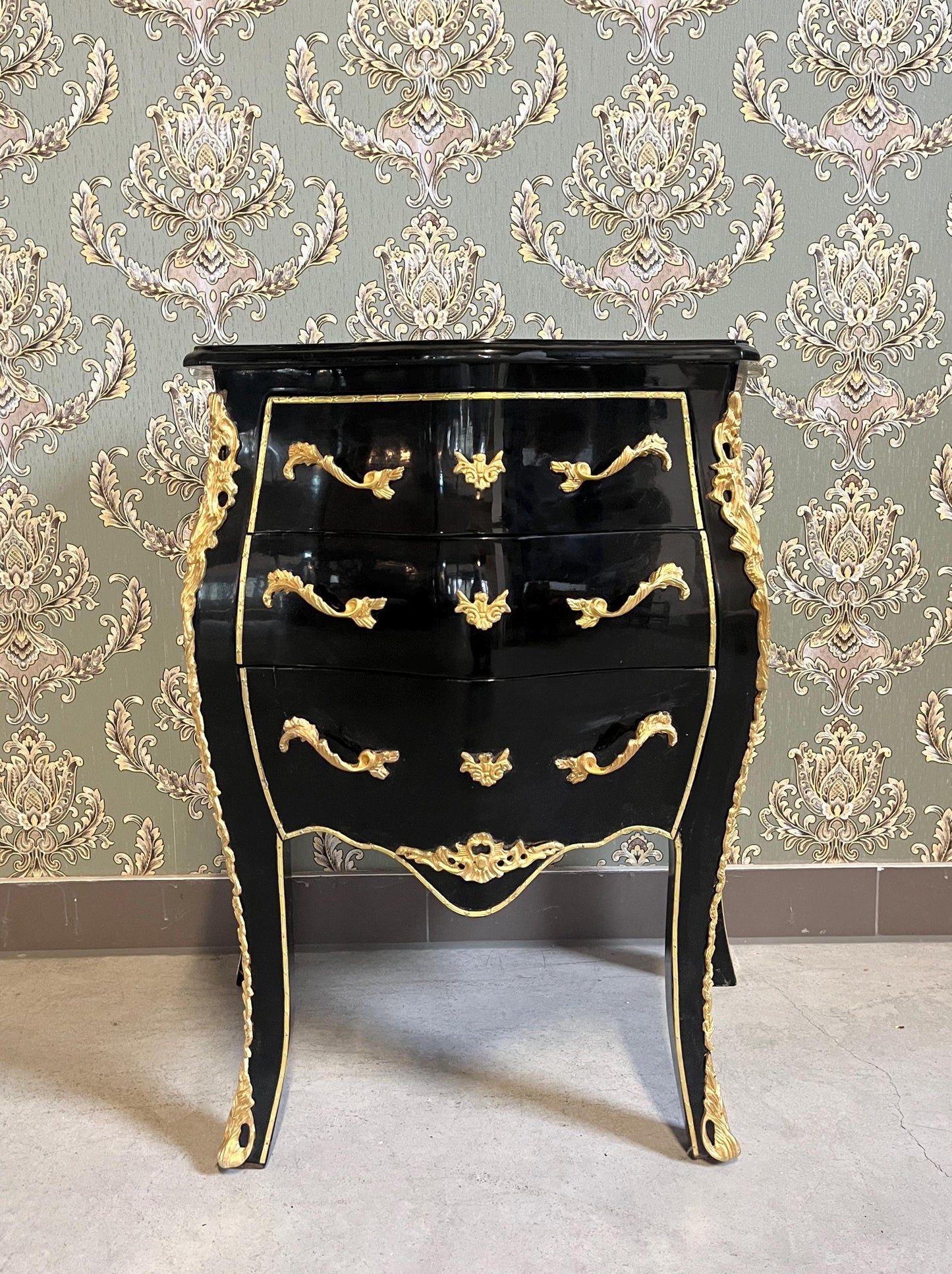 Black Night Stands French Baroque Style Chest of Drawers in Handmade Bedside Table Retro Baroque Rococo Style for bedroom for New Home Decor