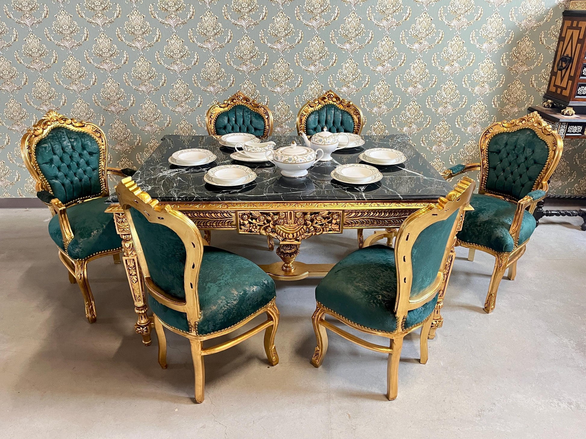 Royal French Style Dining Set Antique Baroque Rococo Style 6 Chairs & Dining Table in Gold Finish Green Marble Antique Gold for Home Décor
