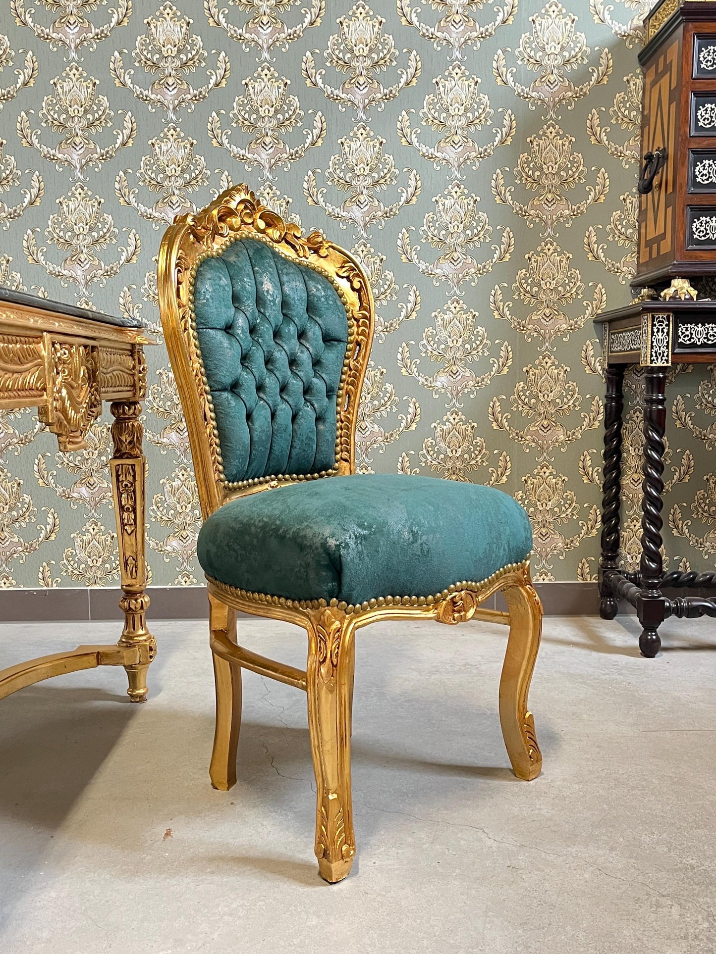 Royal French Style Dining Set Antique Baroque Rococo Style 6 Chairs & Dining Table in Gold Finish Green Marble Antique Gold for Home Décor