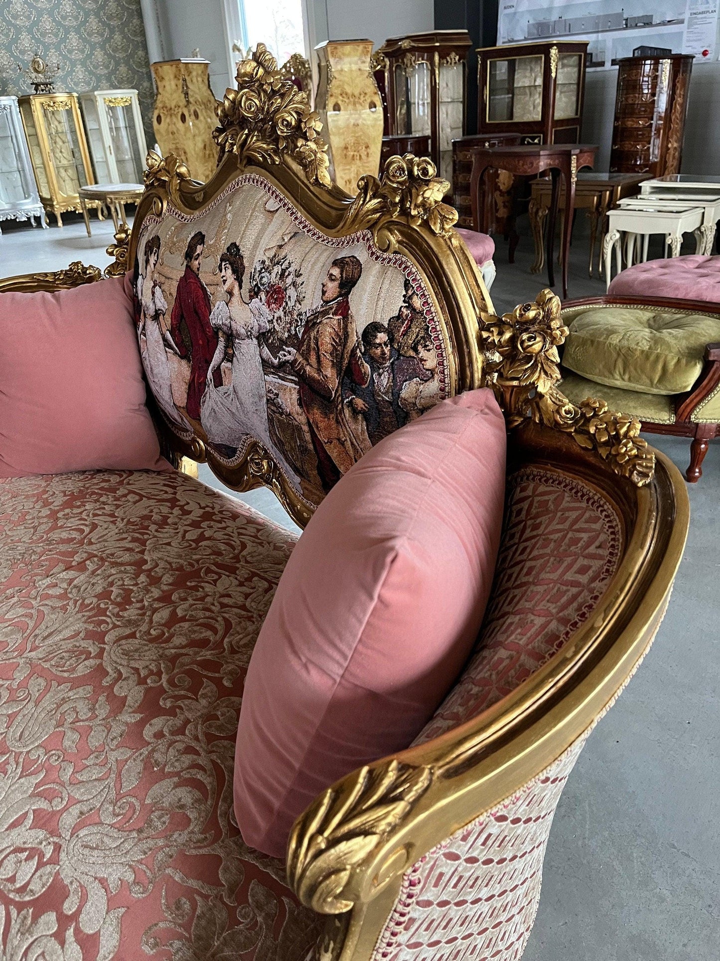 Love Seat French Louis Style Couch Royal Baroque Bench for Home Decor Italian Baroque Style Sofa in Pink Velvet Damask for Loung Room Decor