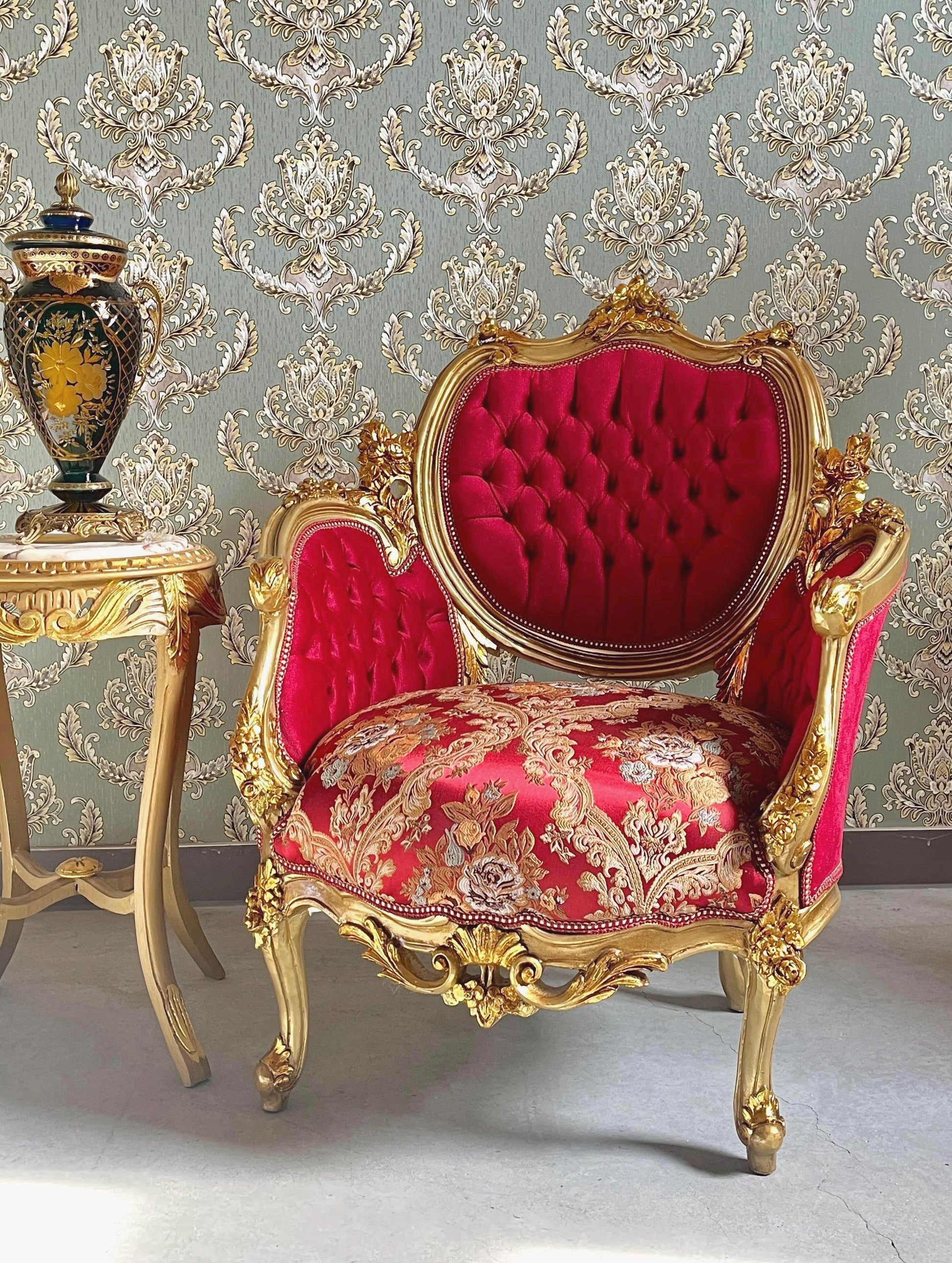 Armchair Antique Baroque Style in Bordeaux Red Lounge Chair in Gold Finish Retro Royal Style Armchair for Wedding Decor Chair or Lounge Room