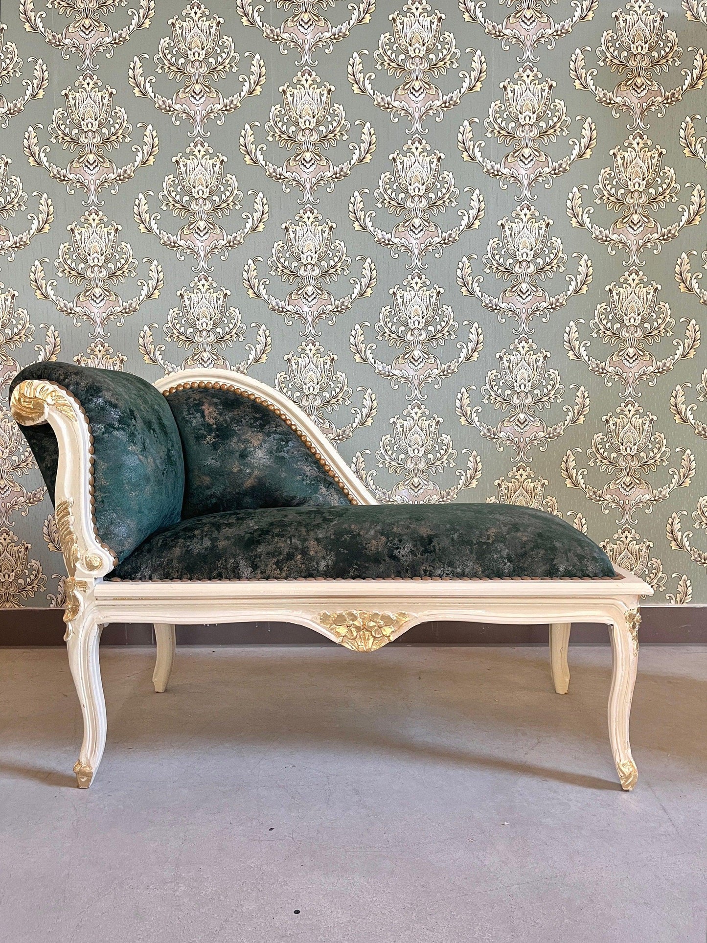 Small Bench Forest Green French Louis Style Small Longue Settee Velvet Red Retro Baroque Style Ottoman for Home Decor
