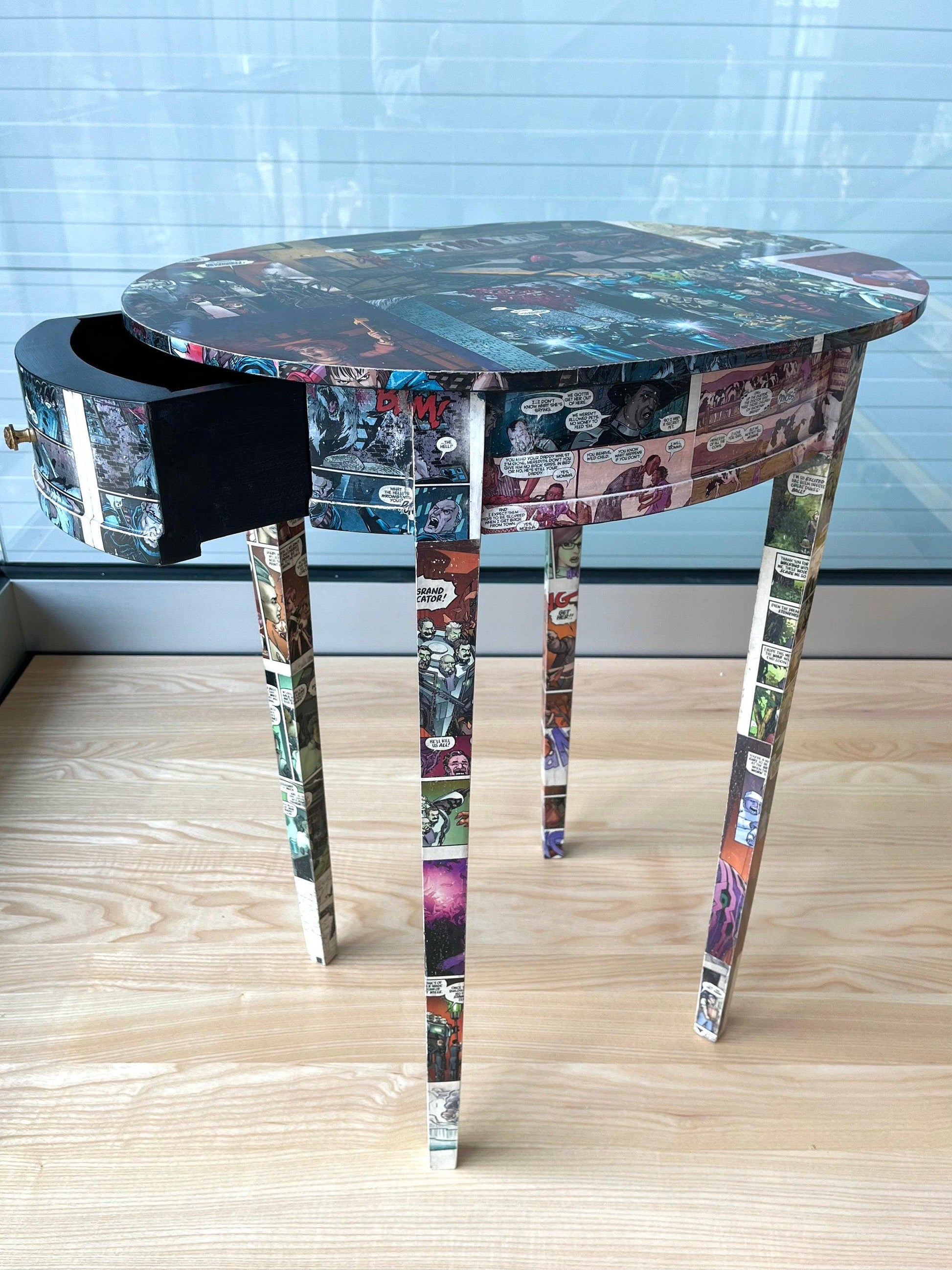 Ovaler Beistelltisch Tee-Café-Tisch mit Cartoon Print / Oval Side Table in Cartoon POP-UP