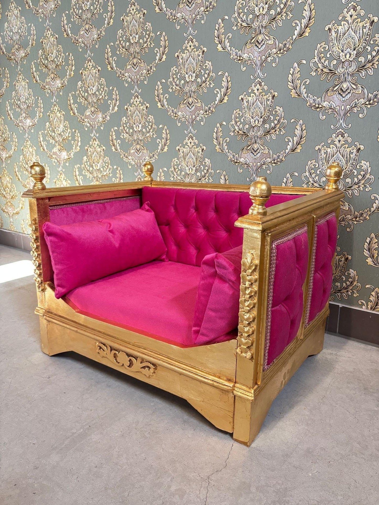 Pet Sofa Green Velvet French Baroque Style Cute Dog Couch Handmade in Hot Pink Velvet Gold Finish for Small Pet for Pet Lover