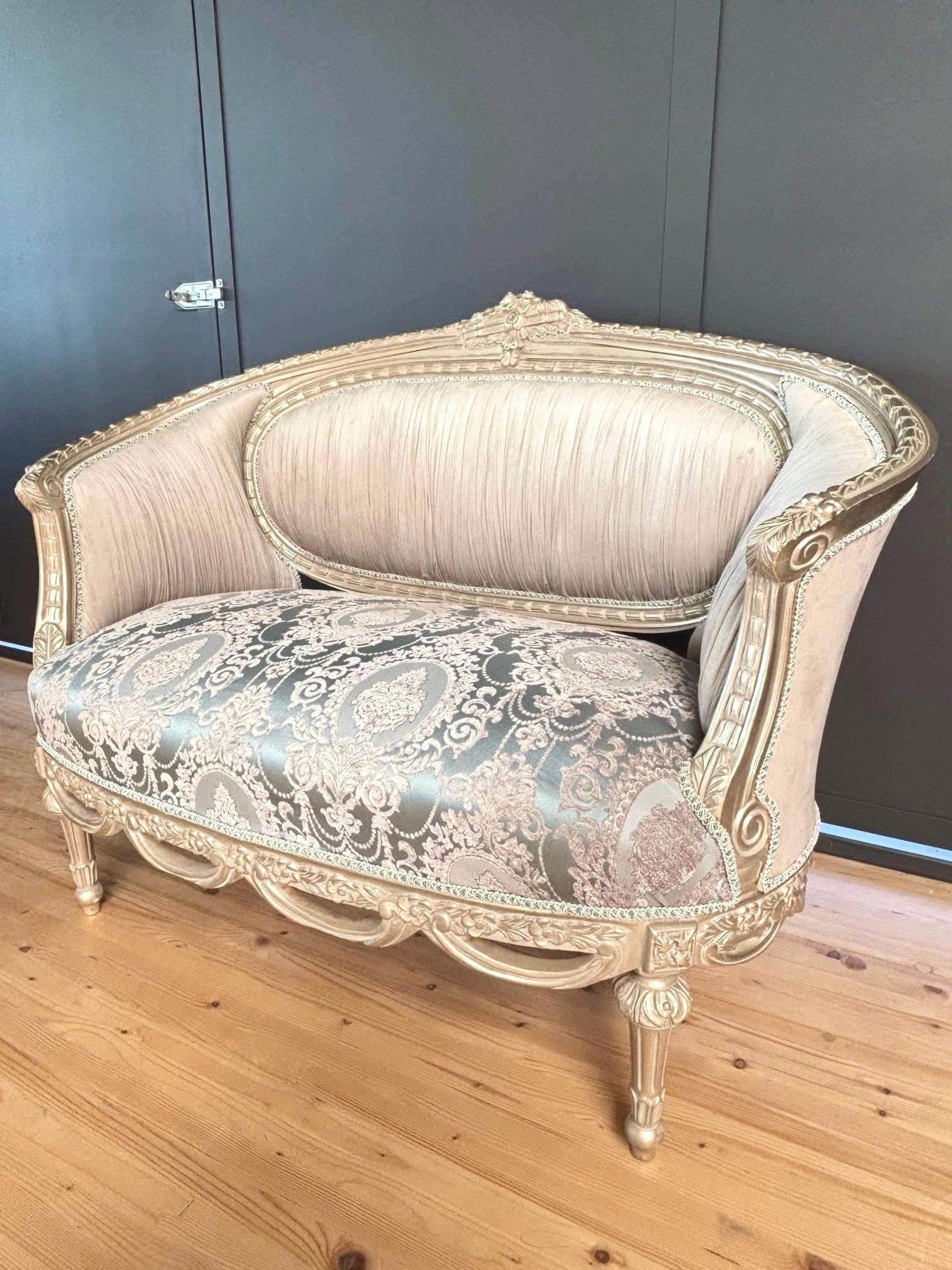 Lounge Sofa Baroque Rococo Style in Taupe Color Floral Handmade Luxurious Retro French Love Seat For Party Event Home Decor LIMITED EDTION