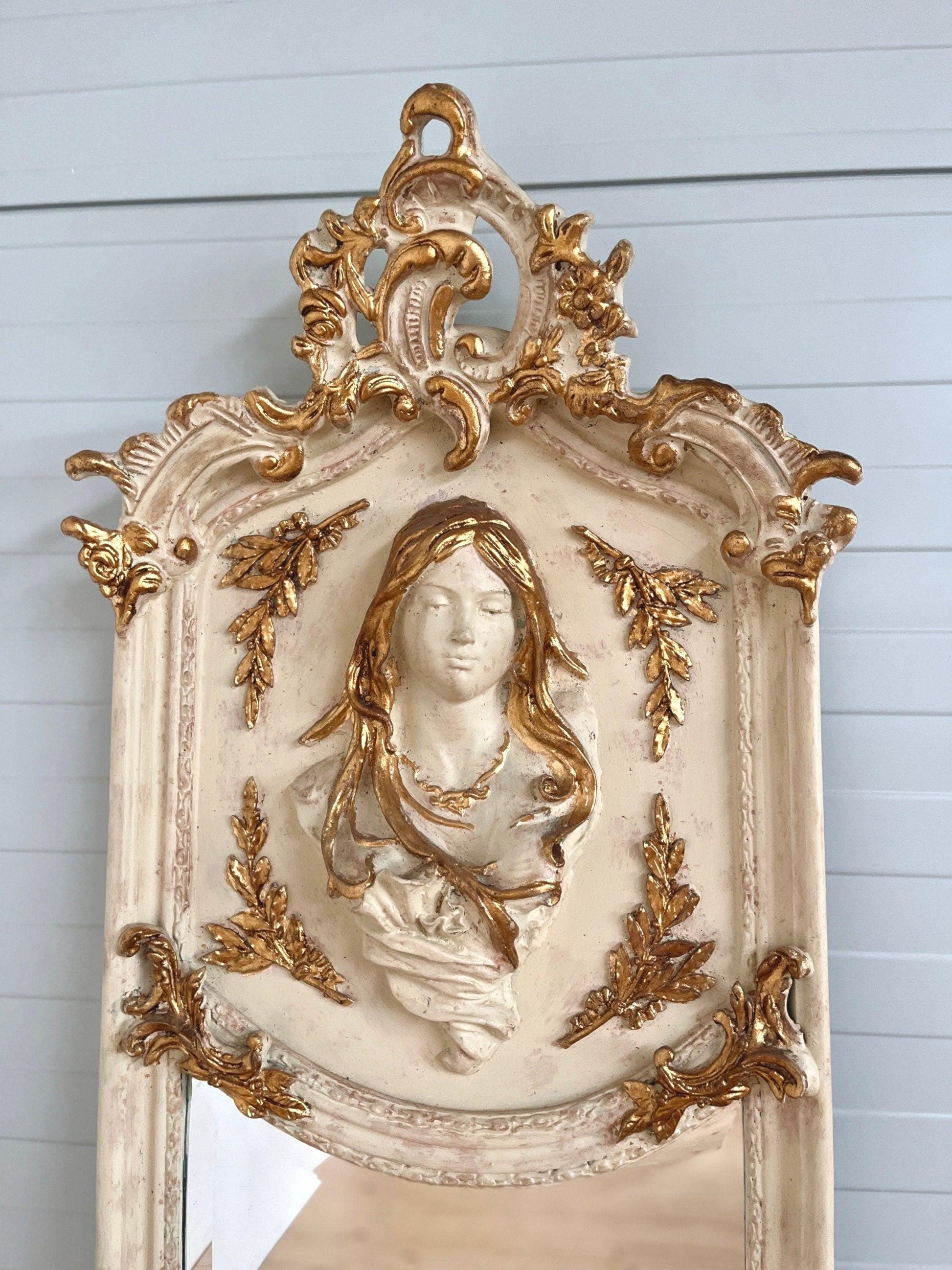 Floor Mirror Nostalgic Baroque Antique Style with Mary’s Stature in Beige Color for Home Decor