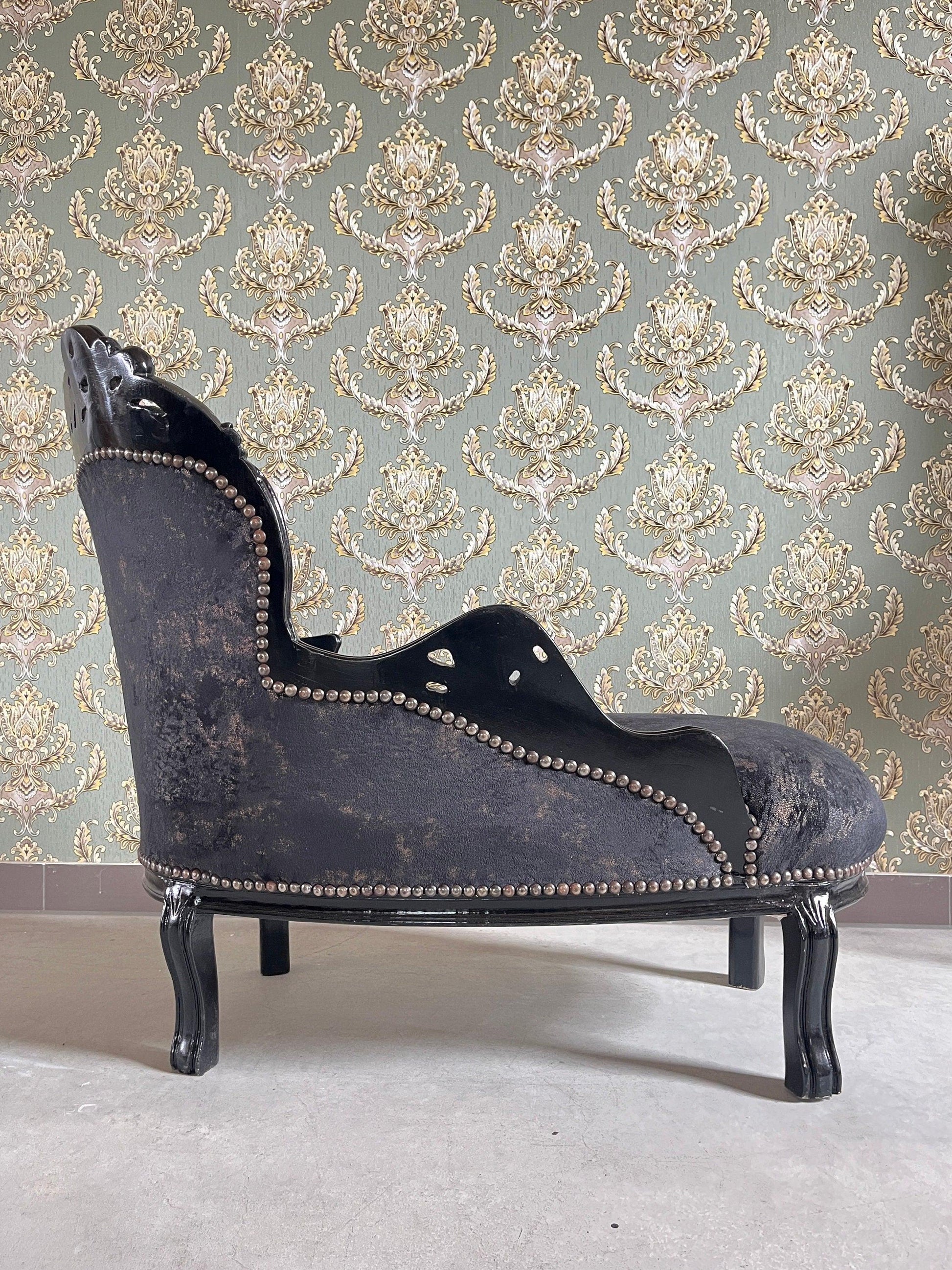 Small Chaise Longue French Louis Style in Midnight Black Retro Baroque Style Bench in Velvet Brown for Home Decor