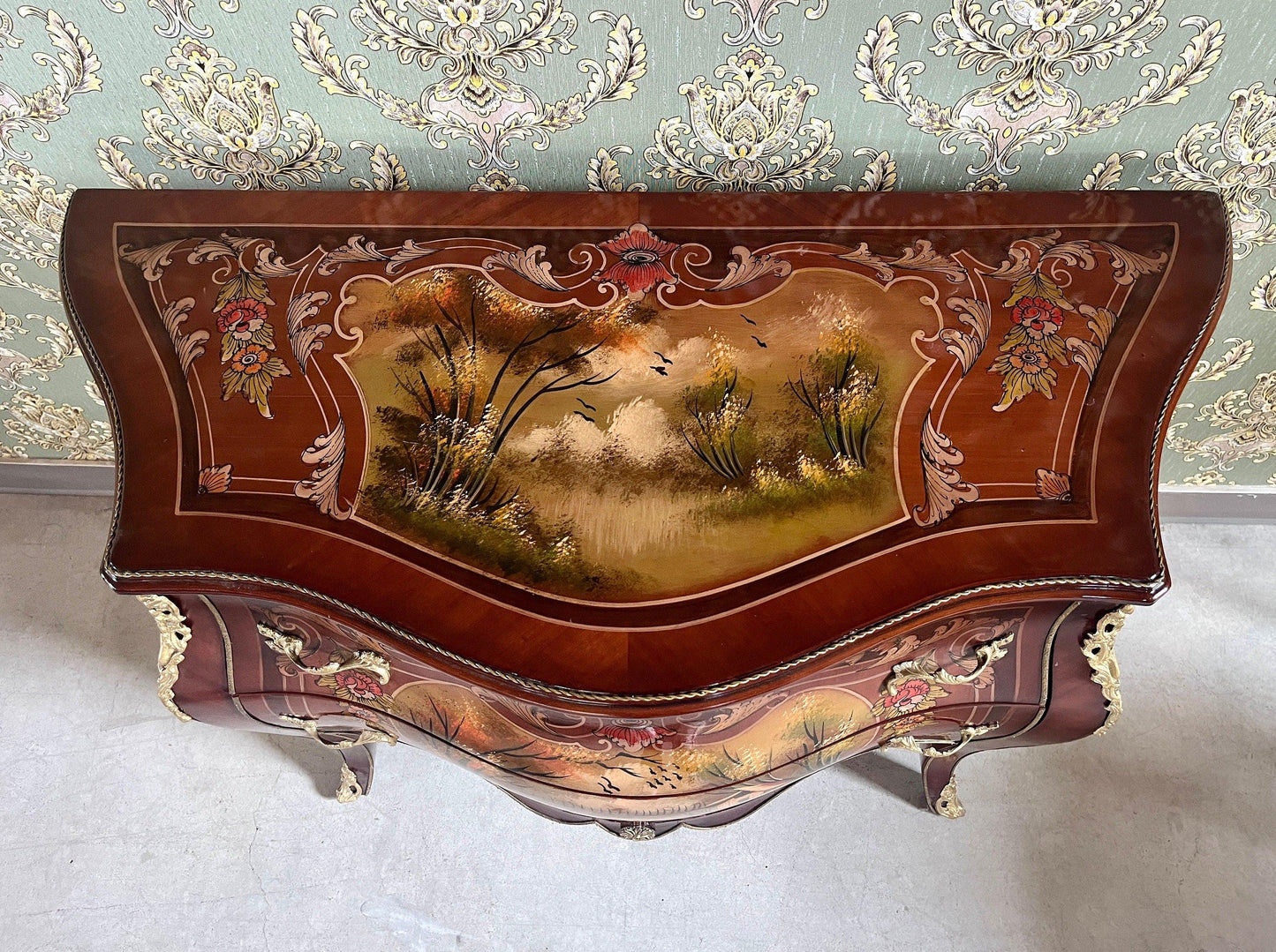 Chest of Drawer Set French Baroque Style Dresser & Night Stand Set Oil Paintings at Top Nostalgic Style Cabinet for Bedroom Decor
