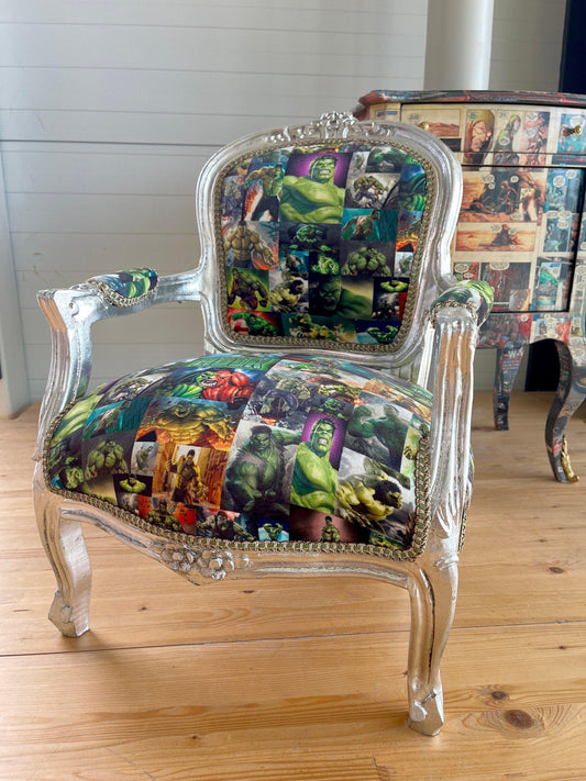 Cute Kid’s Chair French Louis Baroque Style Chair Incredible Hulk Cartoon Print Kids Armchair in Silver Finish