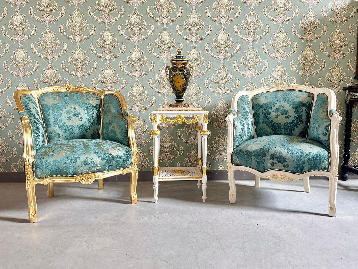 Armchair French Louis Style Shell Shape Chair Nostalgic Baroque Style in Velvet Mint White Frame Lounge Chair for Home Decor