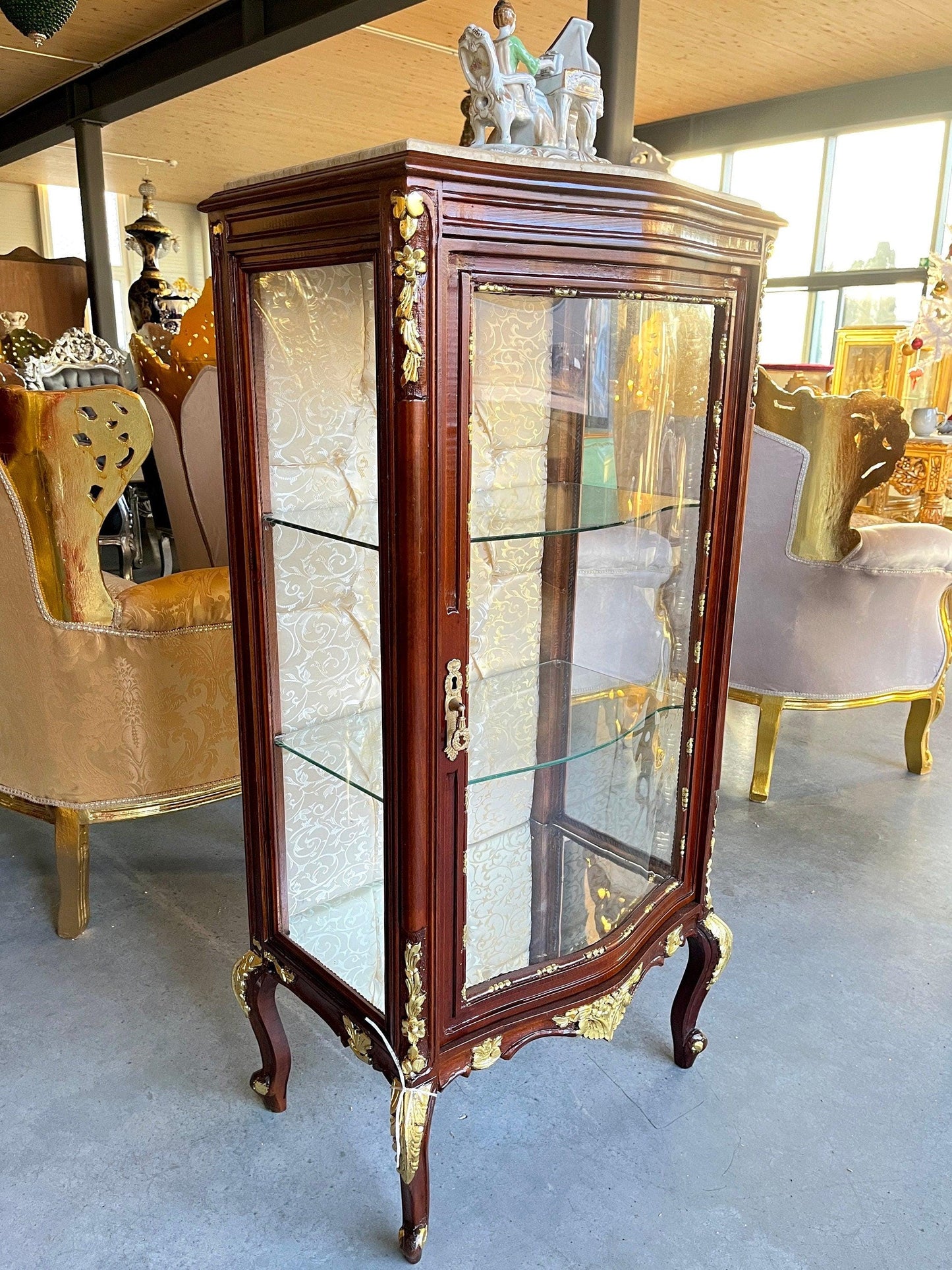 Display Cabinet French Louis Style Glass Wooden Showcase Retro Baroque Style for Home Decoration