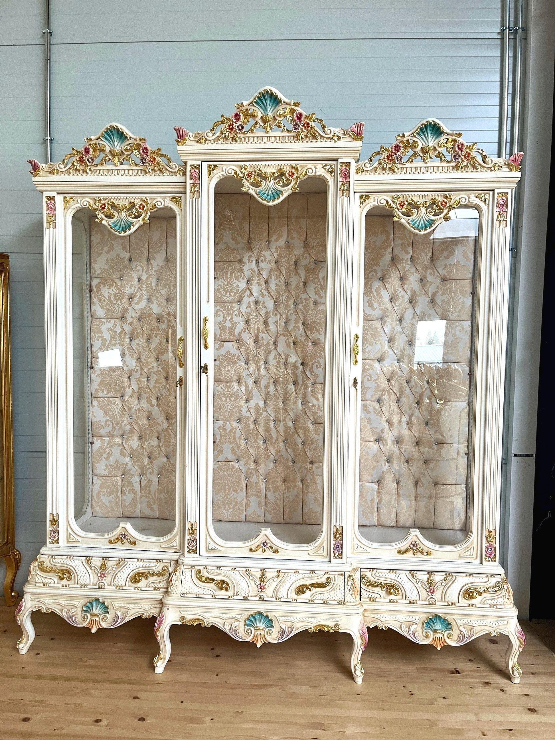 Deluxe Display Cabinet French Baroque Style Huge Showcases in Beige for House Decor for Hotel Lobby -LIMITED ITEM